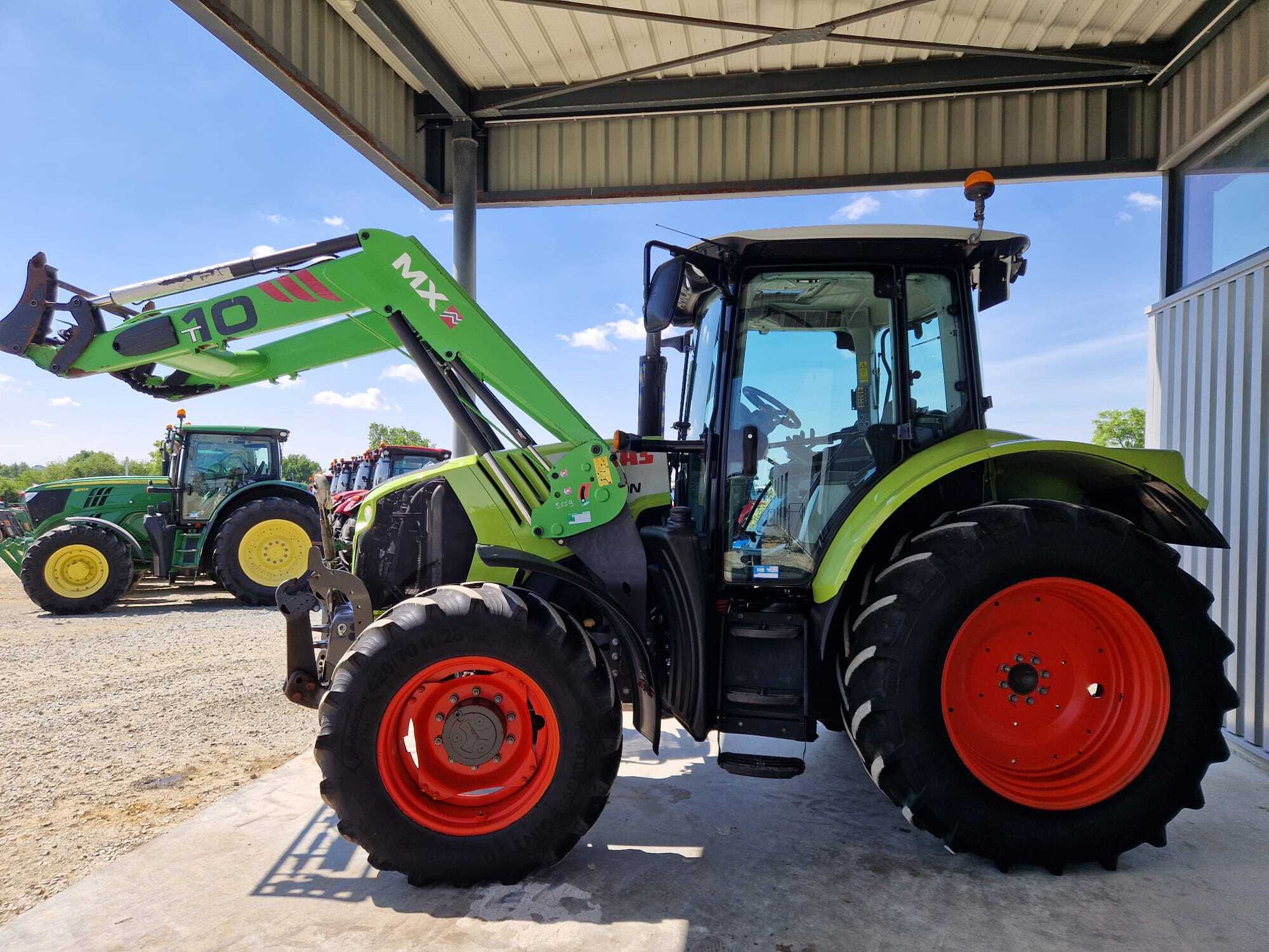 CLAAS ARION 520 CIS
