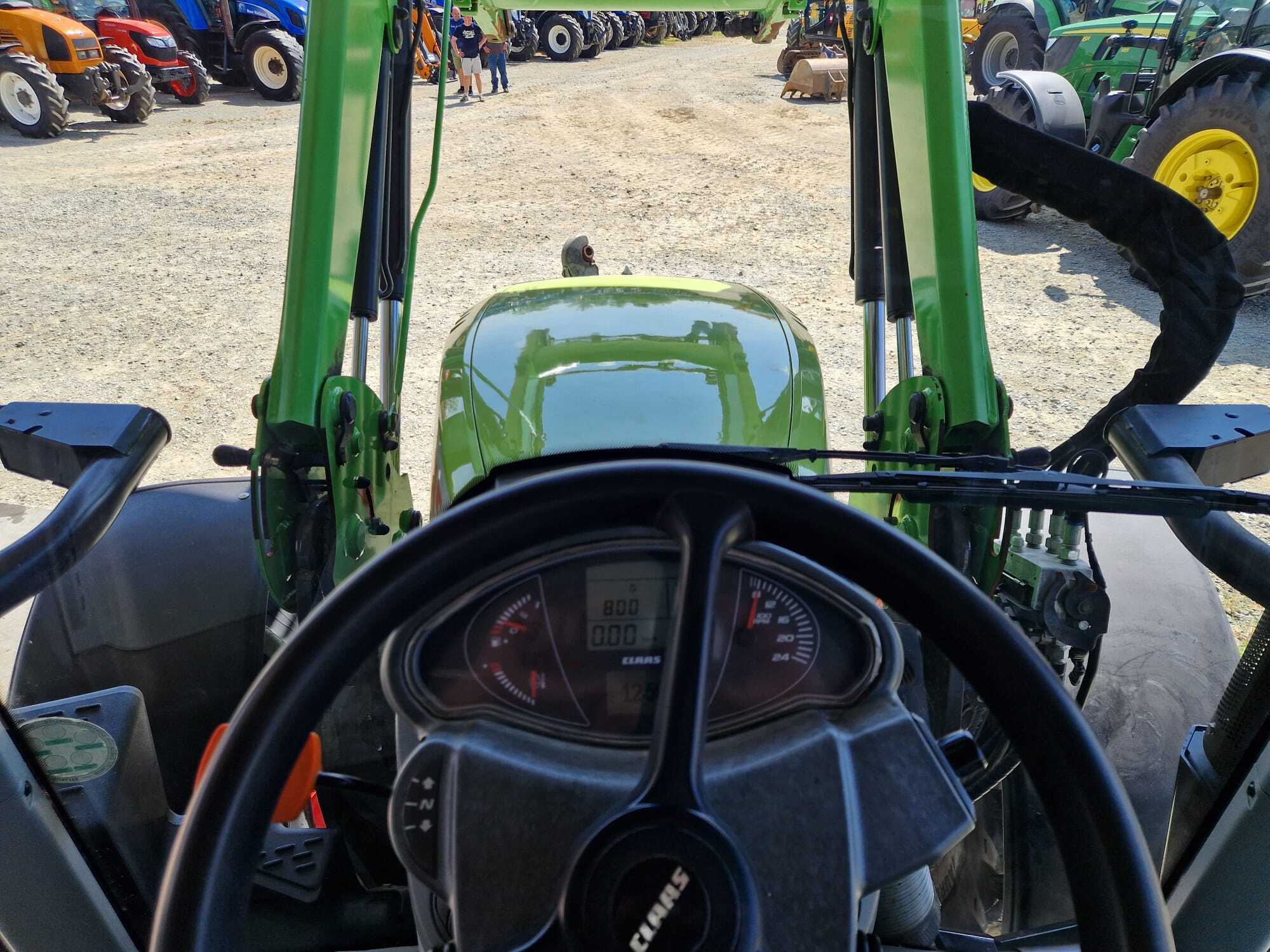 CLAAS ARION 520 CIS