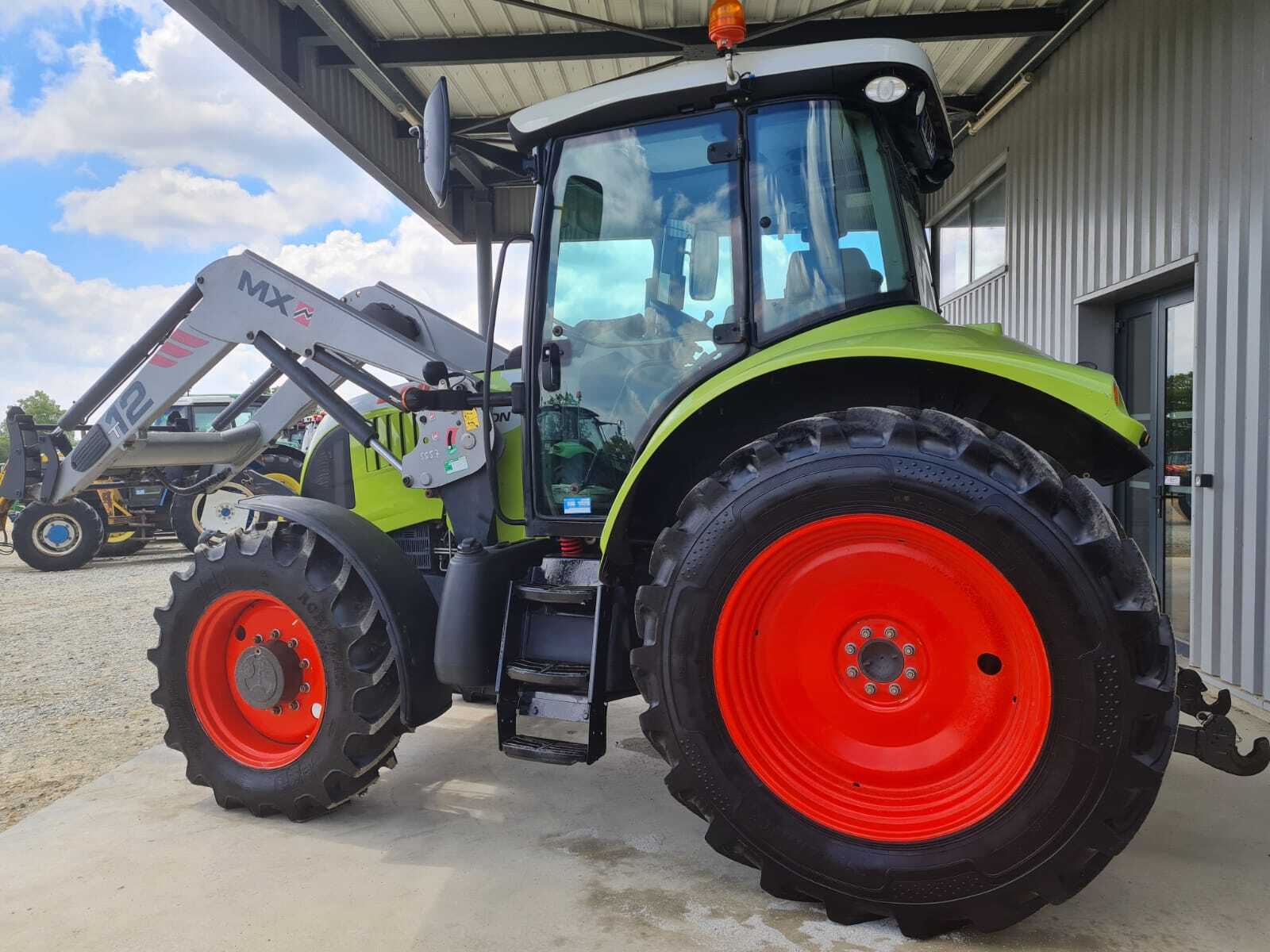 CLAAS ARION 520 CIS