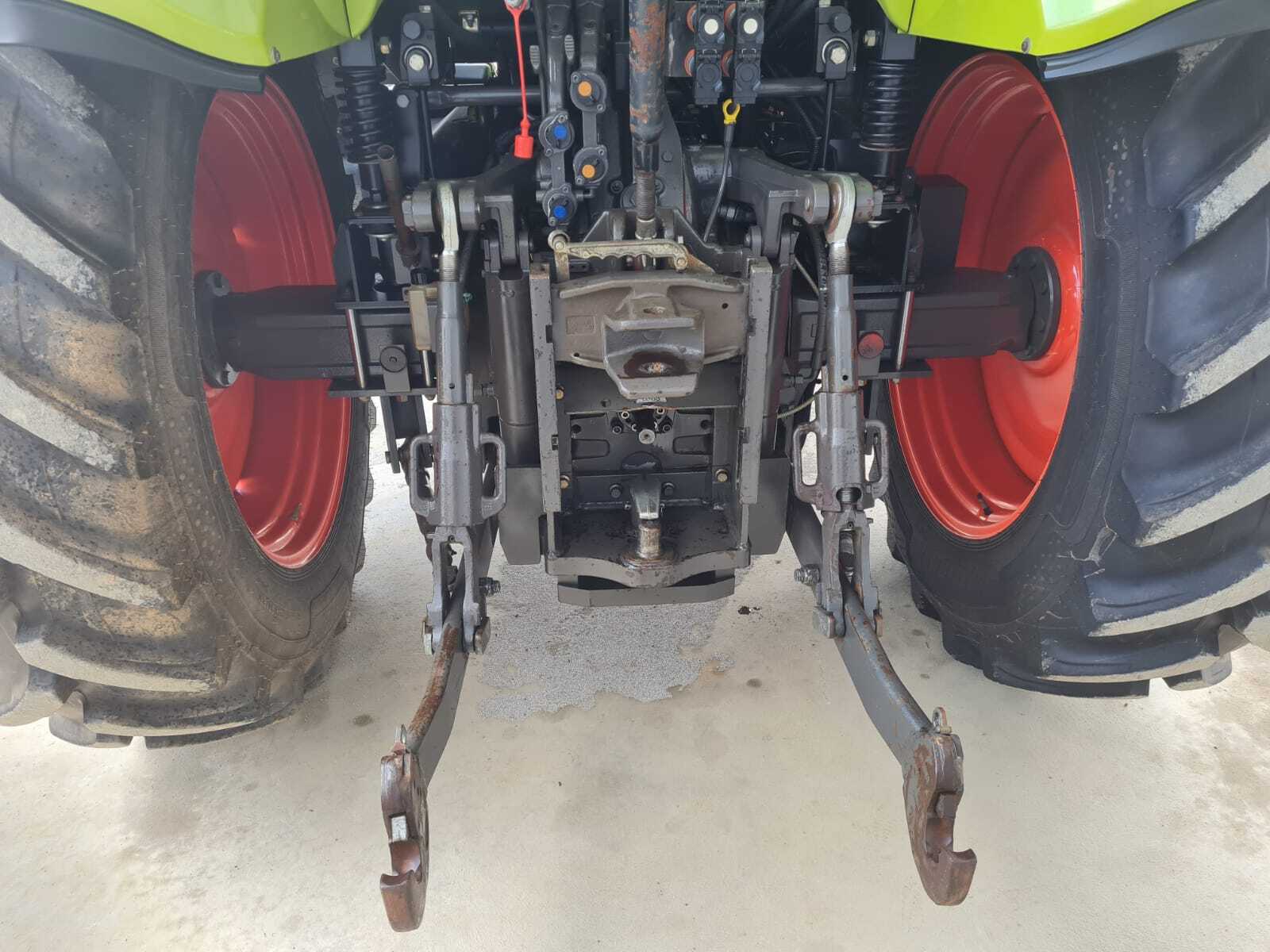 CLAAS ARION 520 CIS