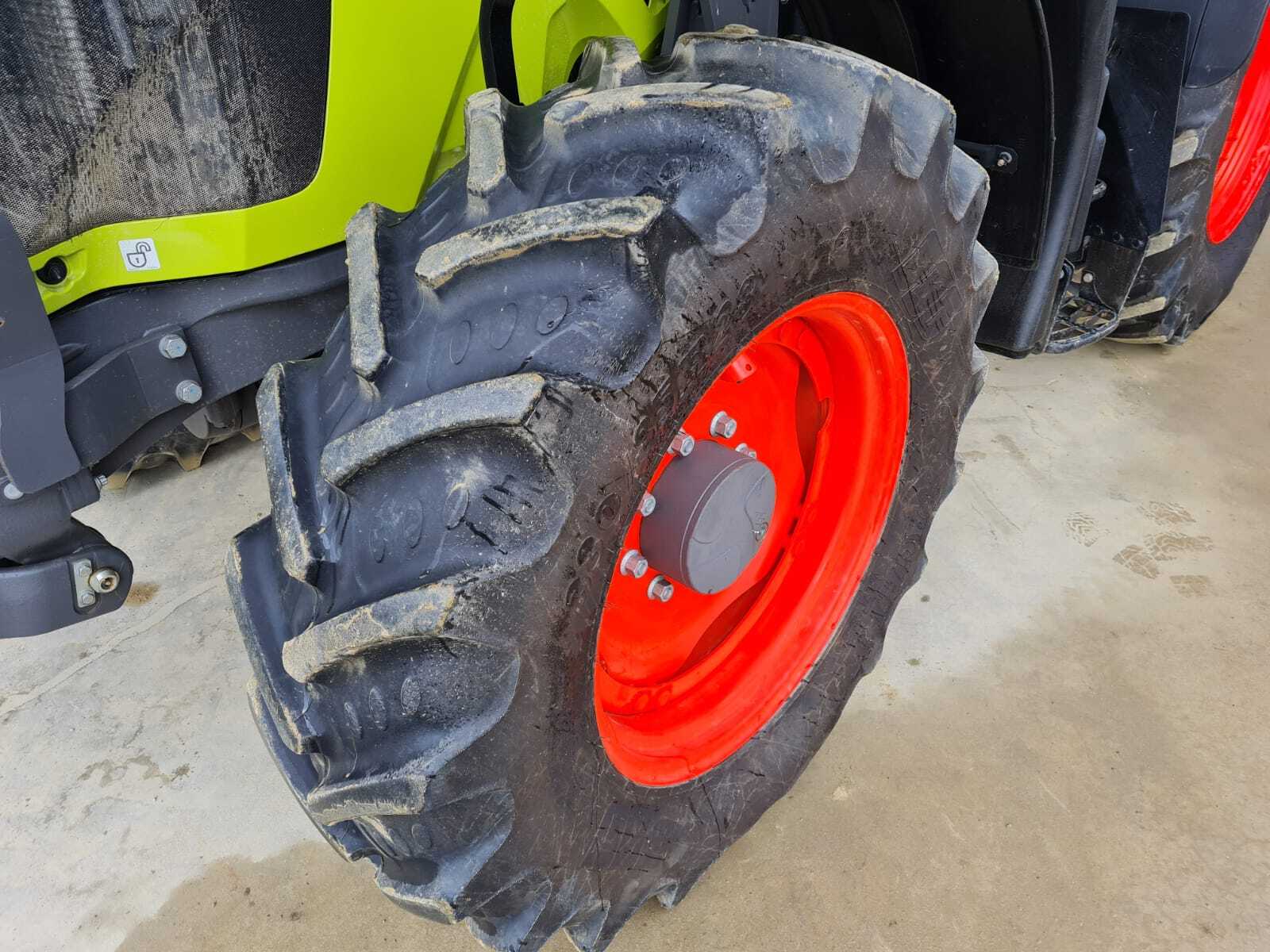 CLAAS ARION 530 CIS