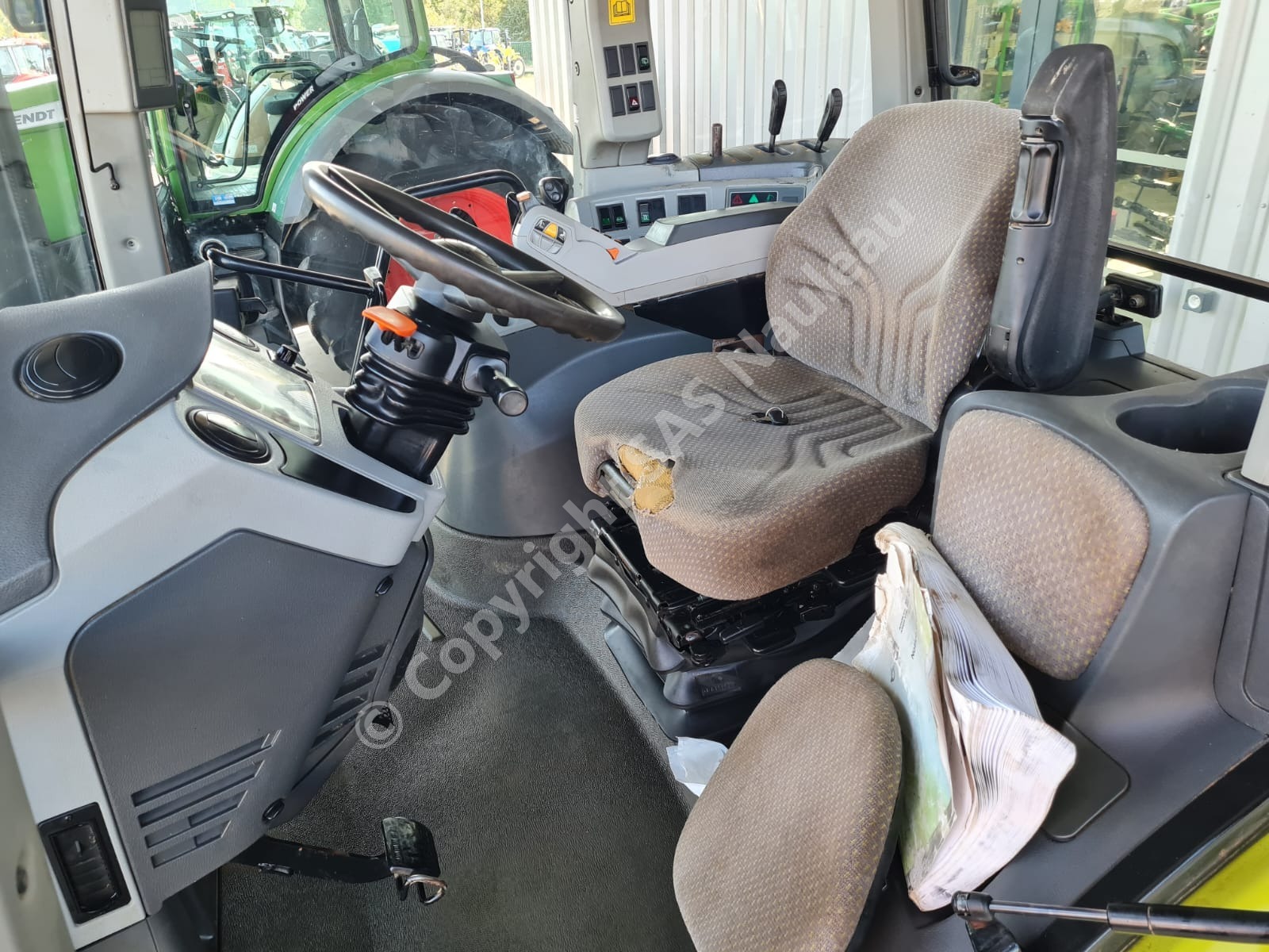 CLAAS ARION 610 CIS