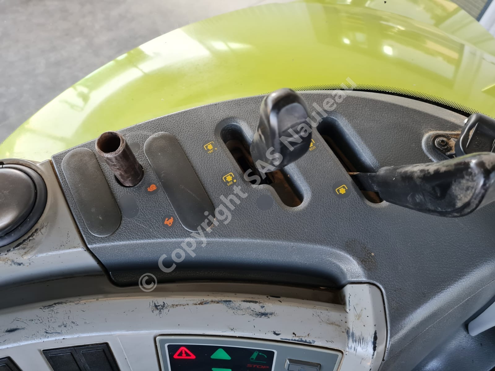 CLAAS ARION 610 CIS