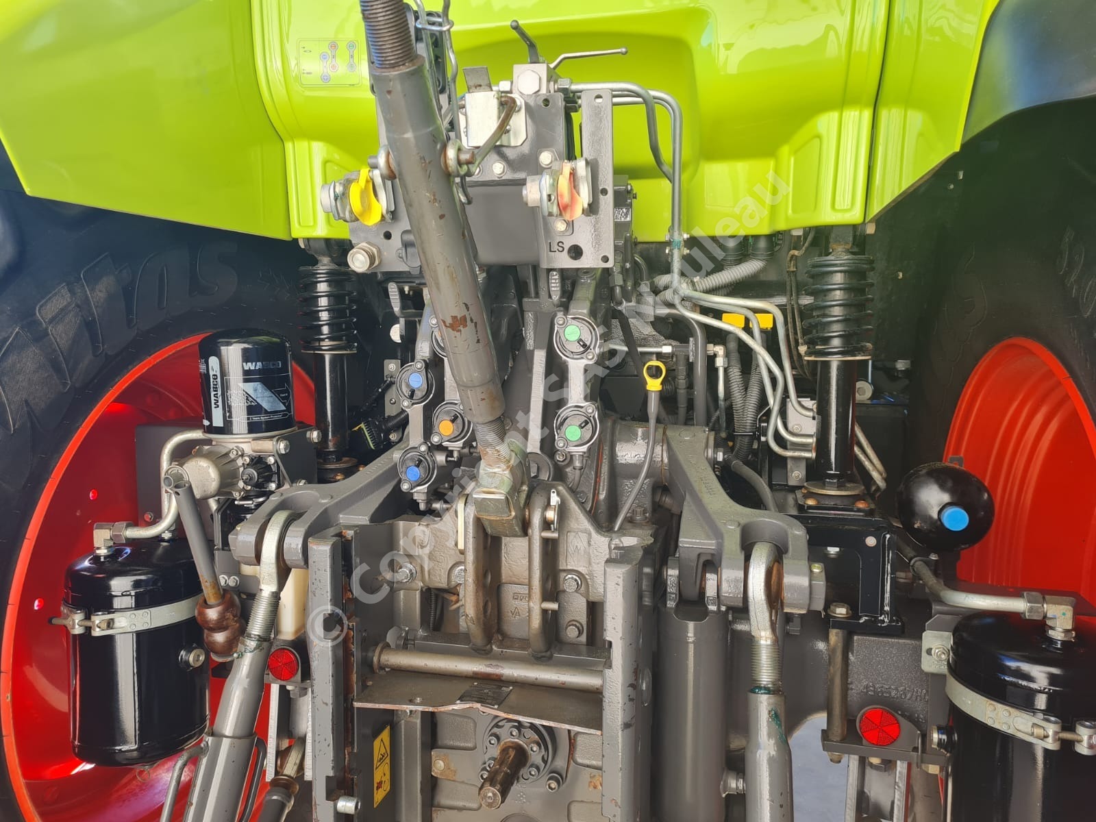 CLAAS ARION 610