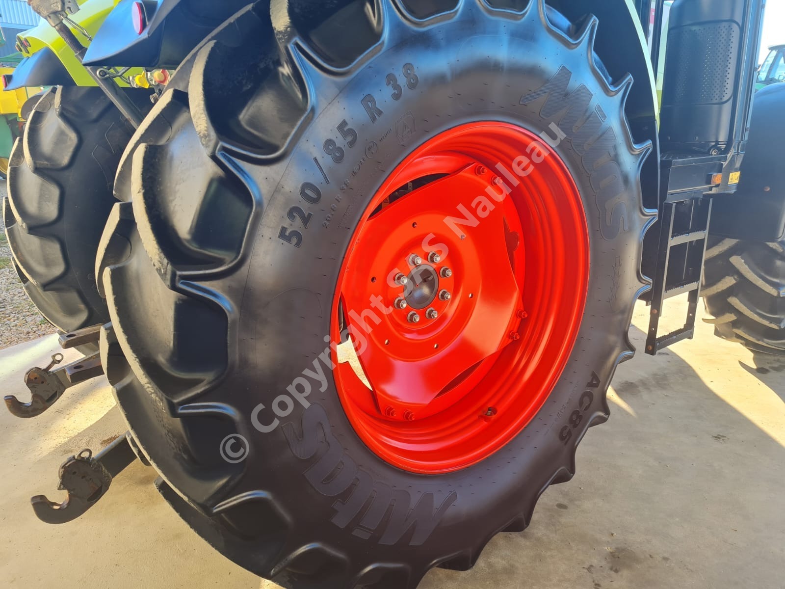 CLAAS ARION 610