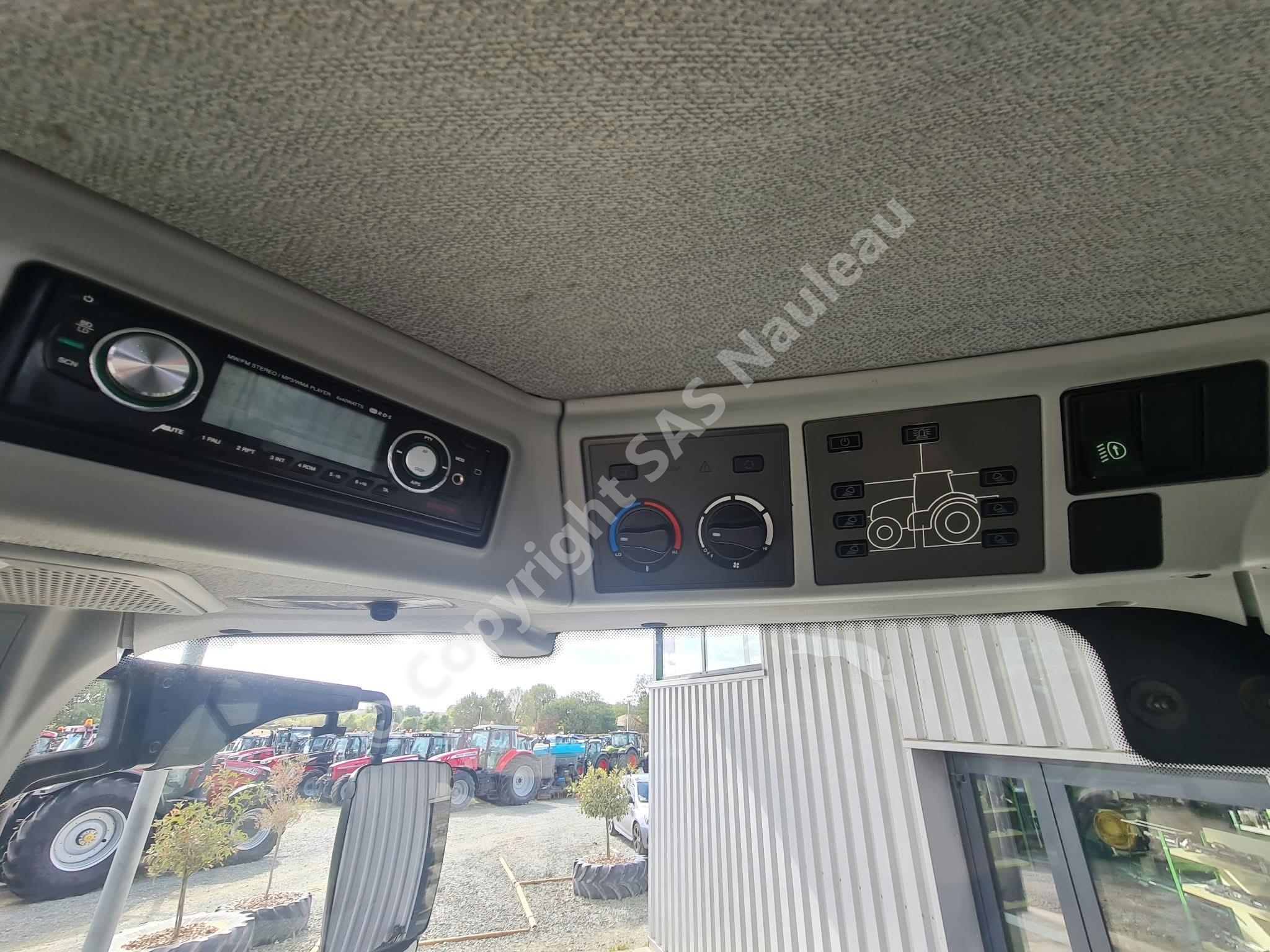 CLAAS ARION 610 CIS