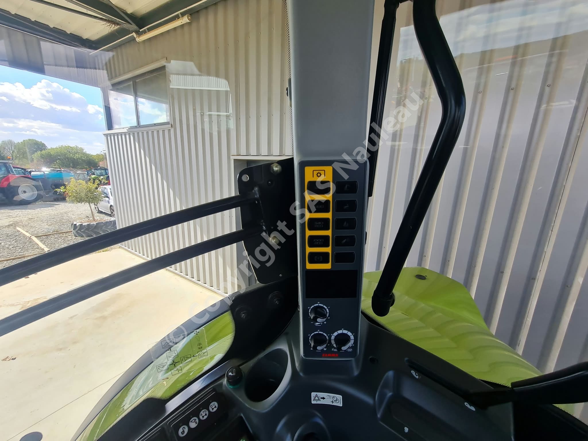 CLAAS ARION 610 CIS