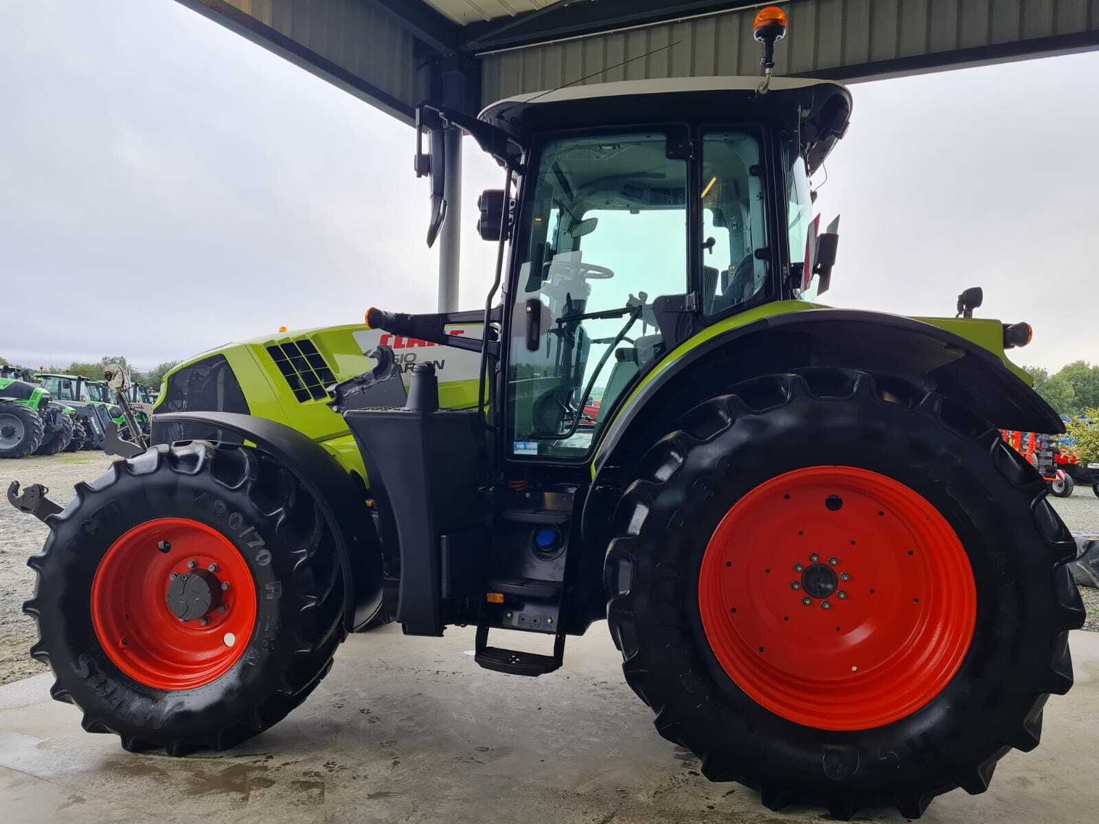 CLAAS ARION 610 CIS