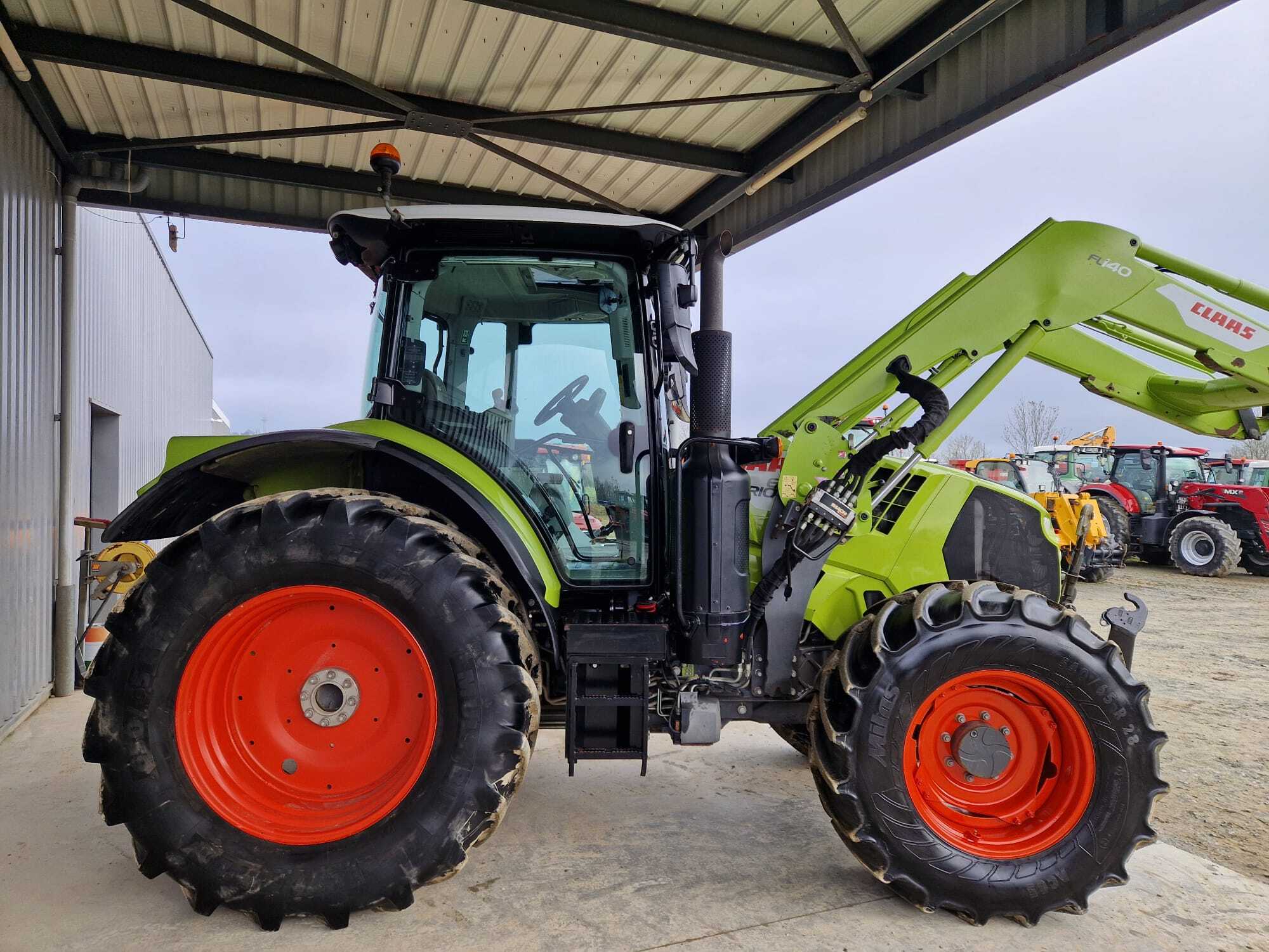 CLAAS ARION 610 CIS