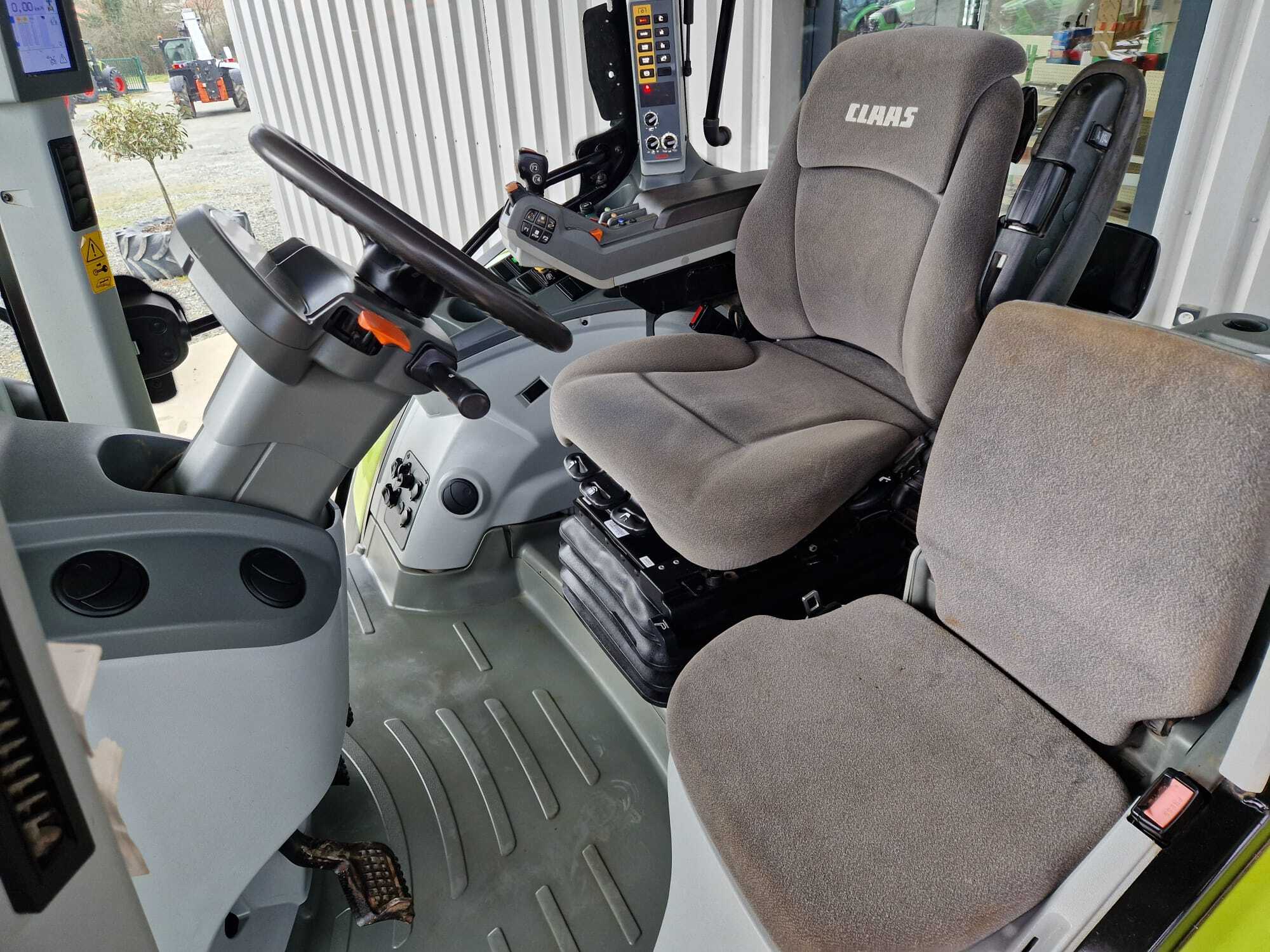 CLAAS ARION 610 CIS