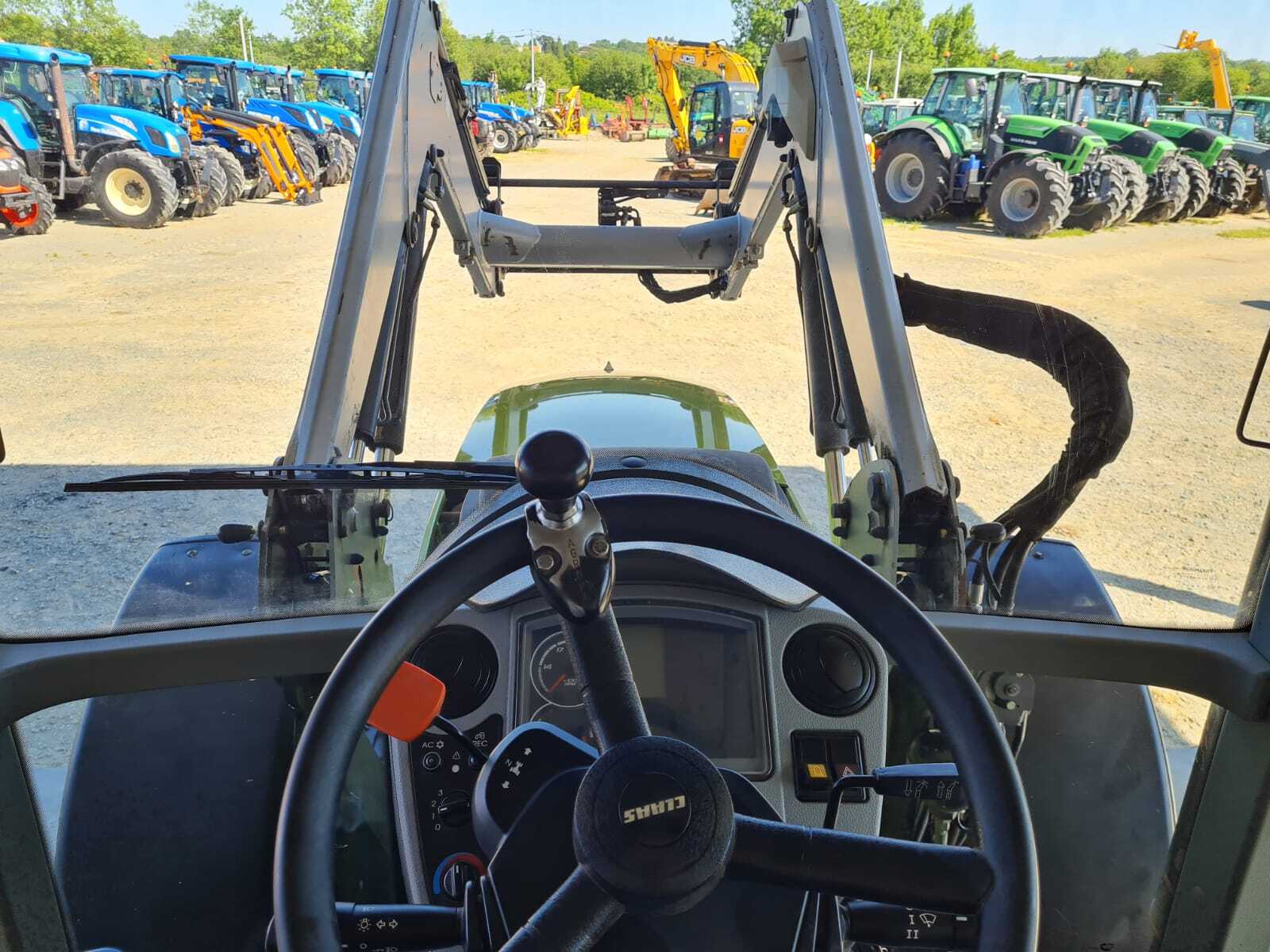 CLAAS ARION 620 C