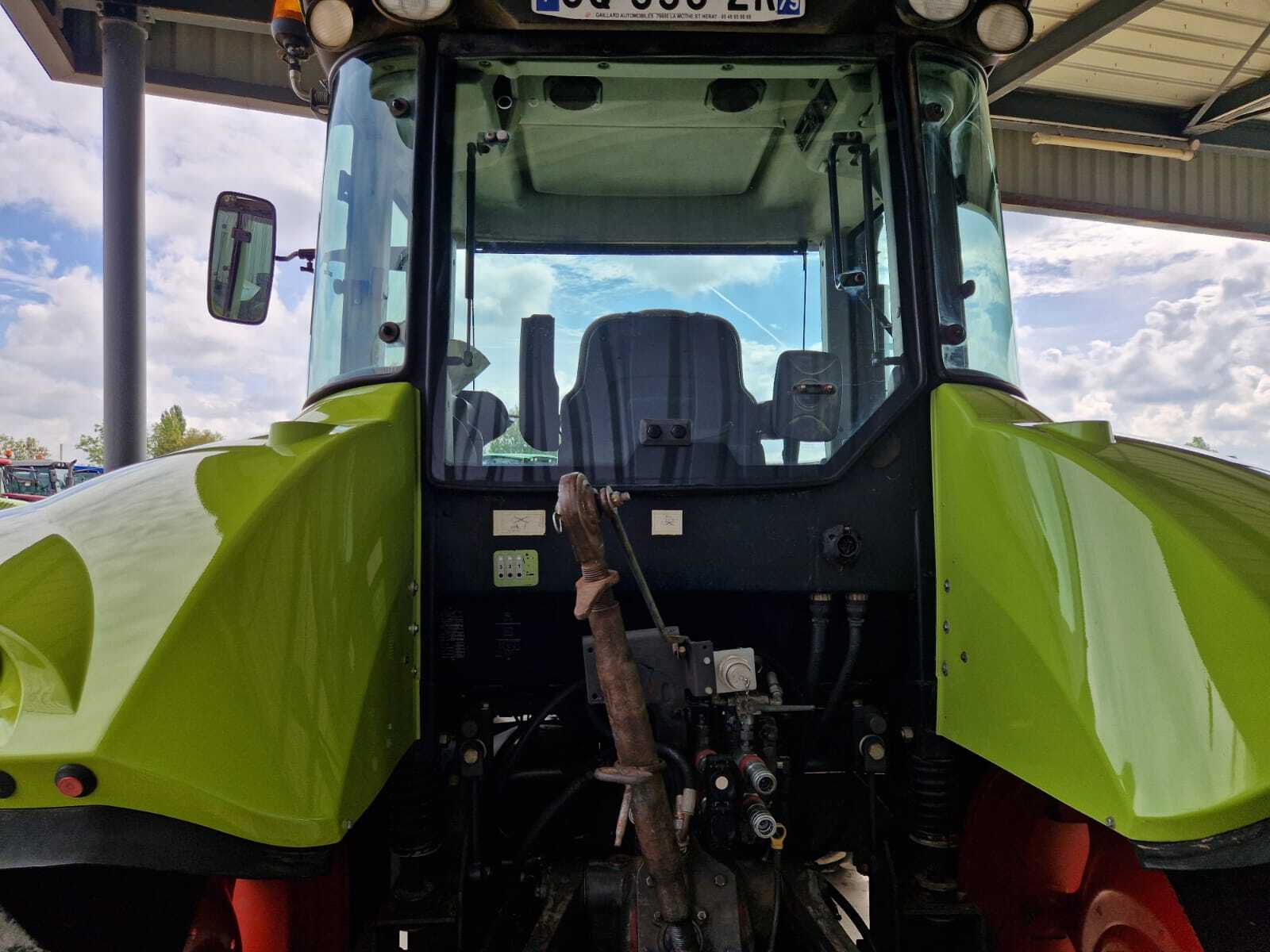 CLAAS ARION 620 C