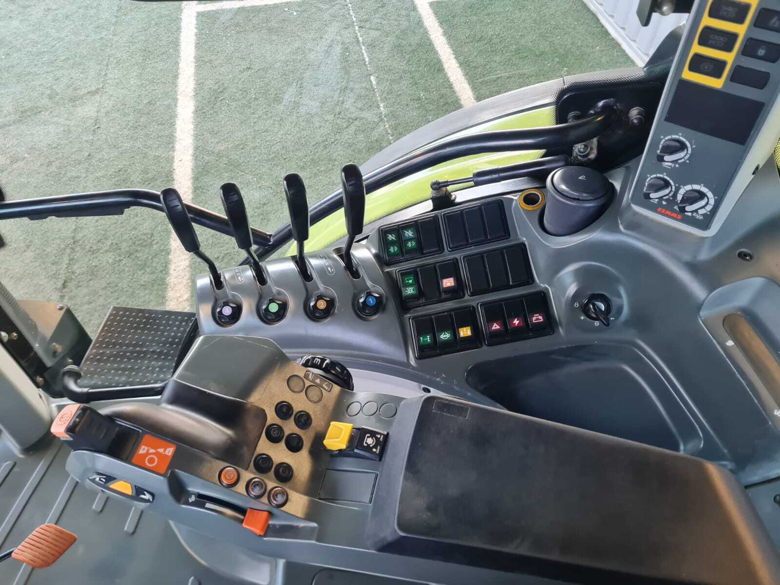 Claas arion 620 cis