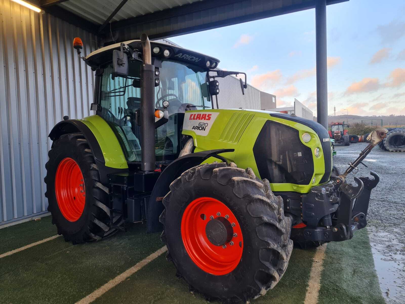 CLAAS ARION 620 CIS