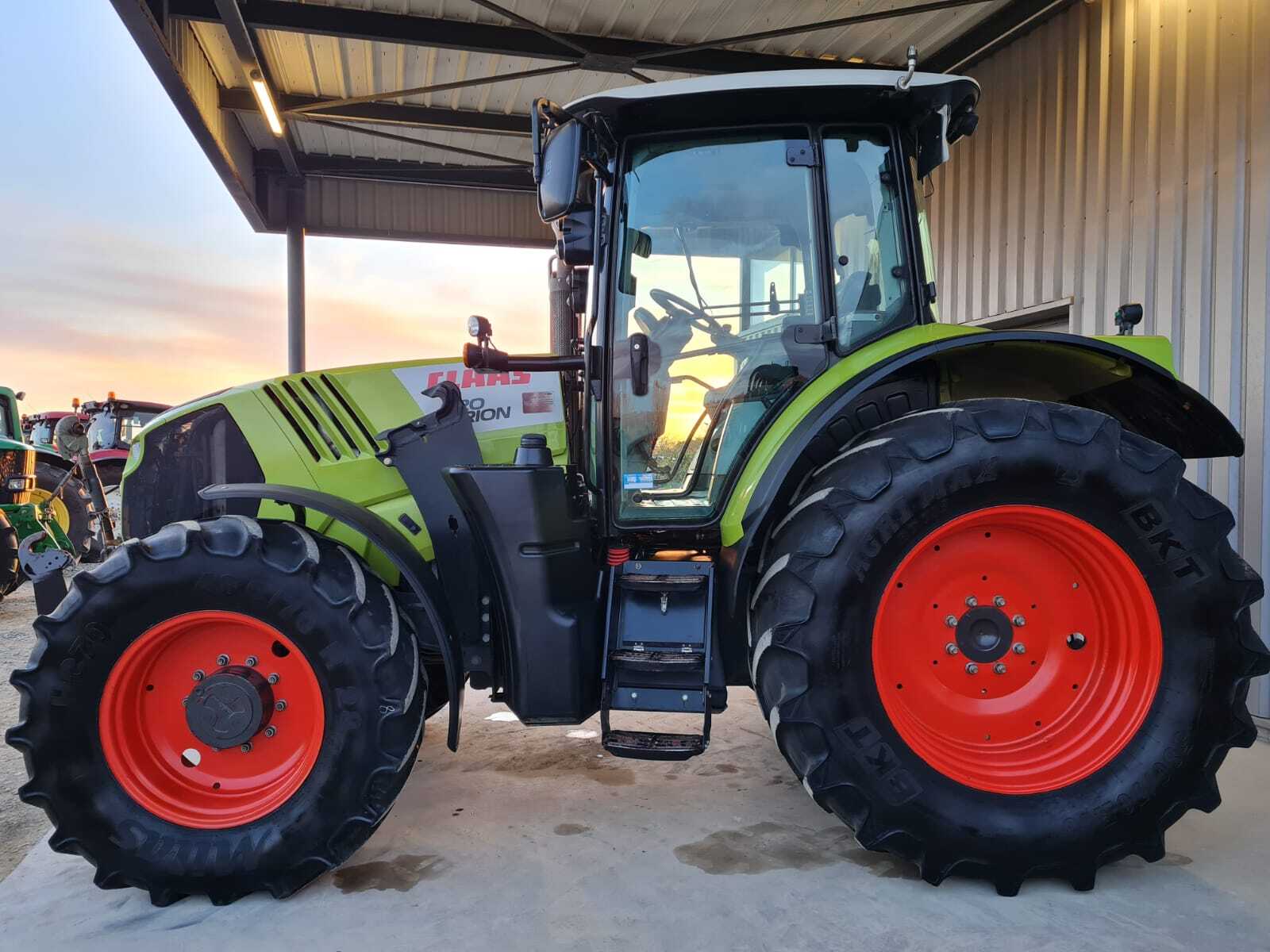 CLAAS ARION 620 CIS