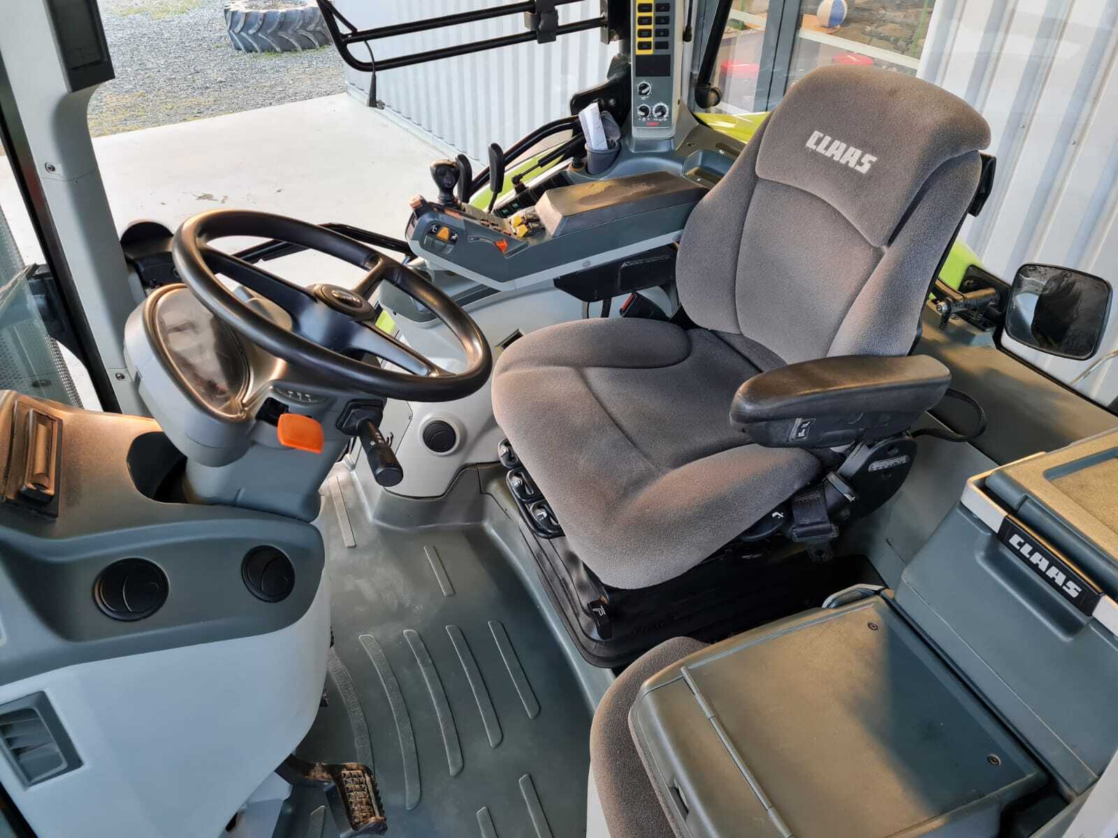 CLAAS ARION 620 CIS