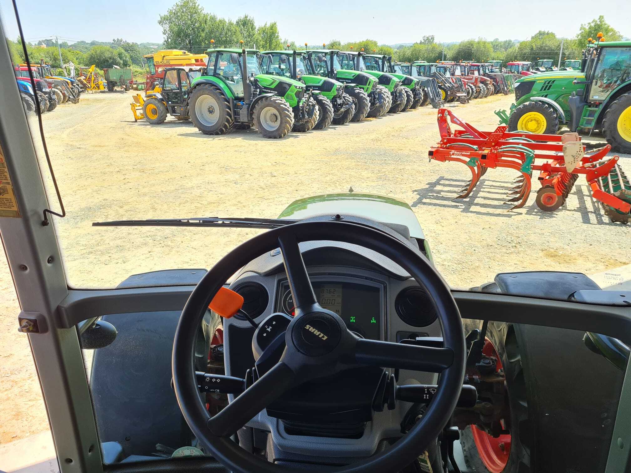 CLAAS ARION 630 CIS