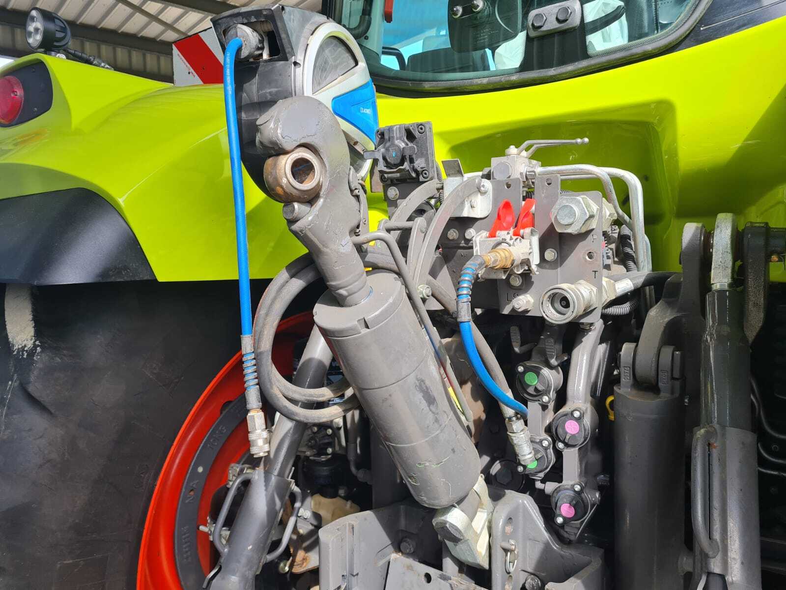 CLAAS ARION 630 CIS+