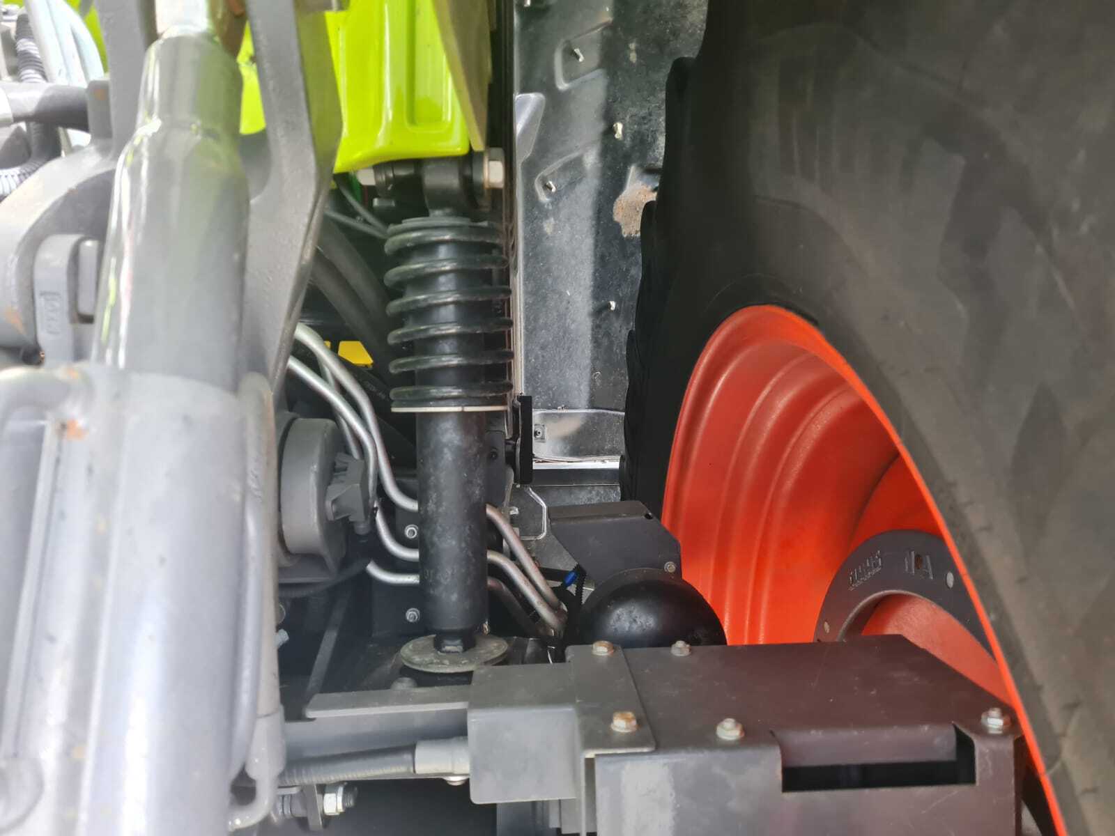 CLAAS ARION 630 CIS+