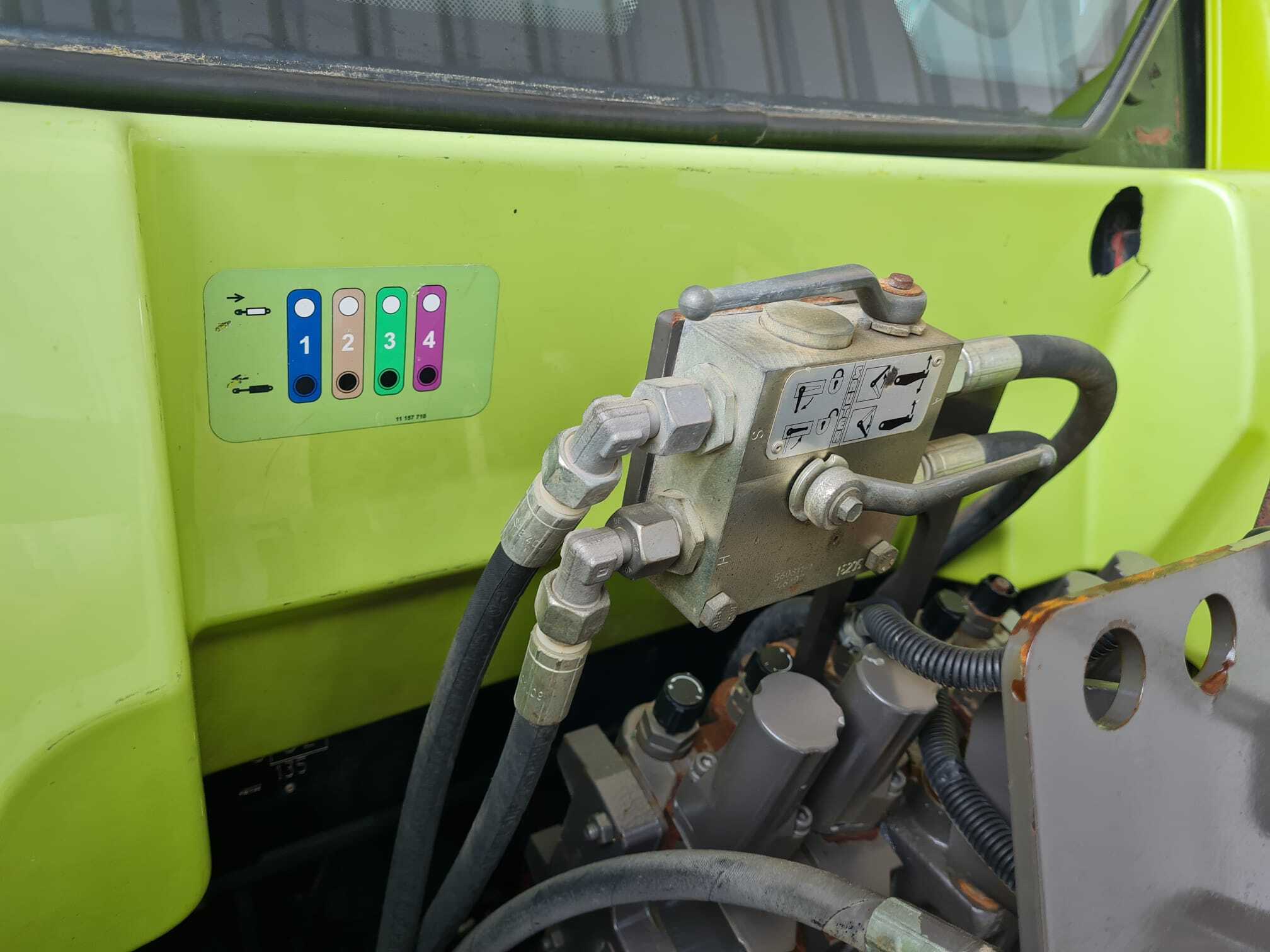 CLAAS ARION 640 CIS