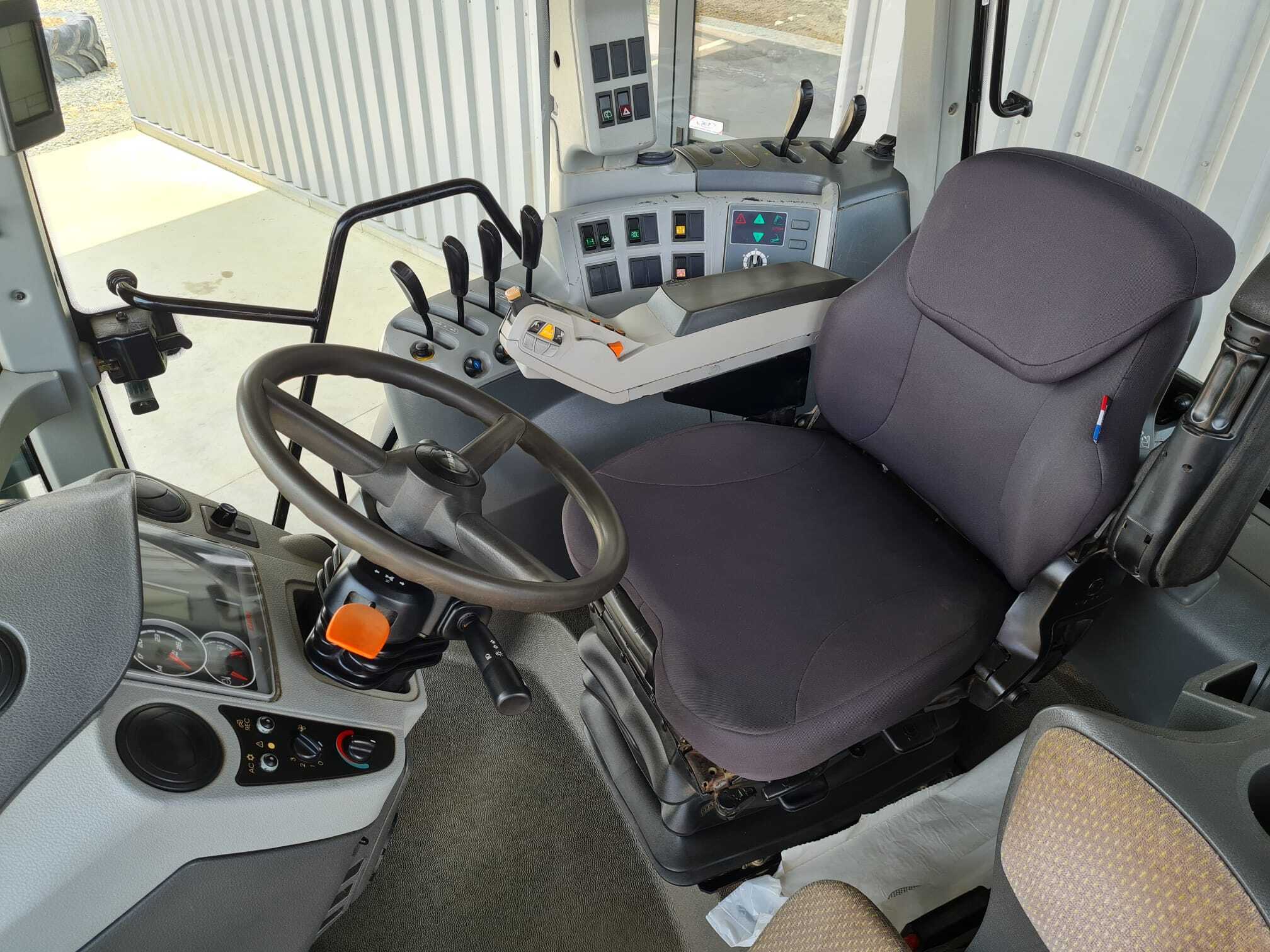 CLAAS ARION 640 CIS
