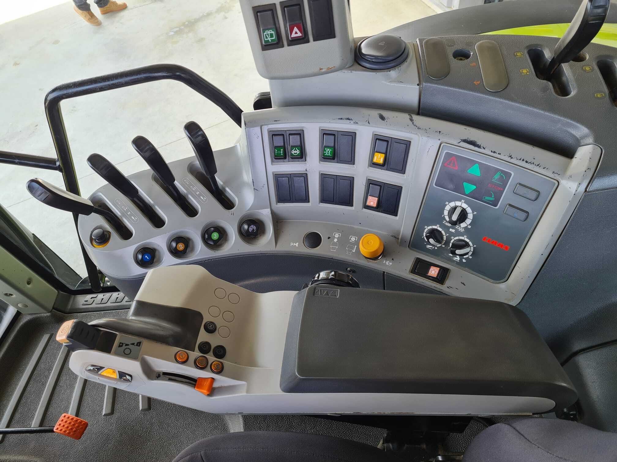 CLAAS ARION 640 CIS