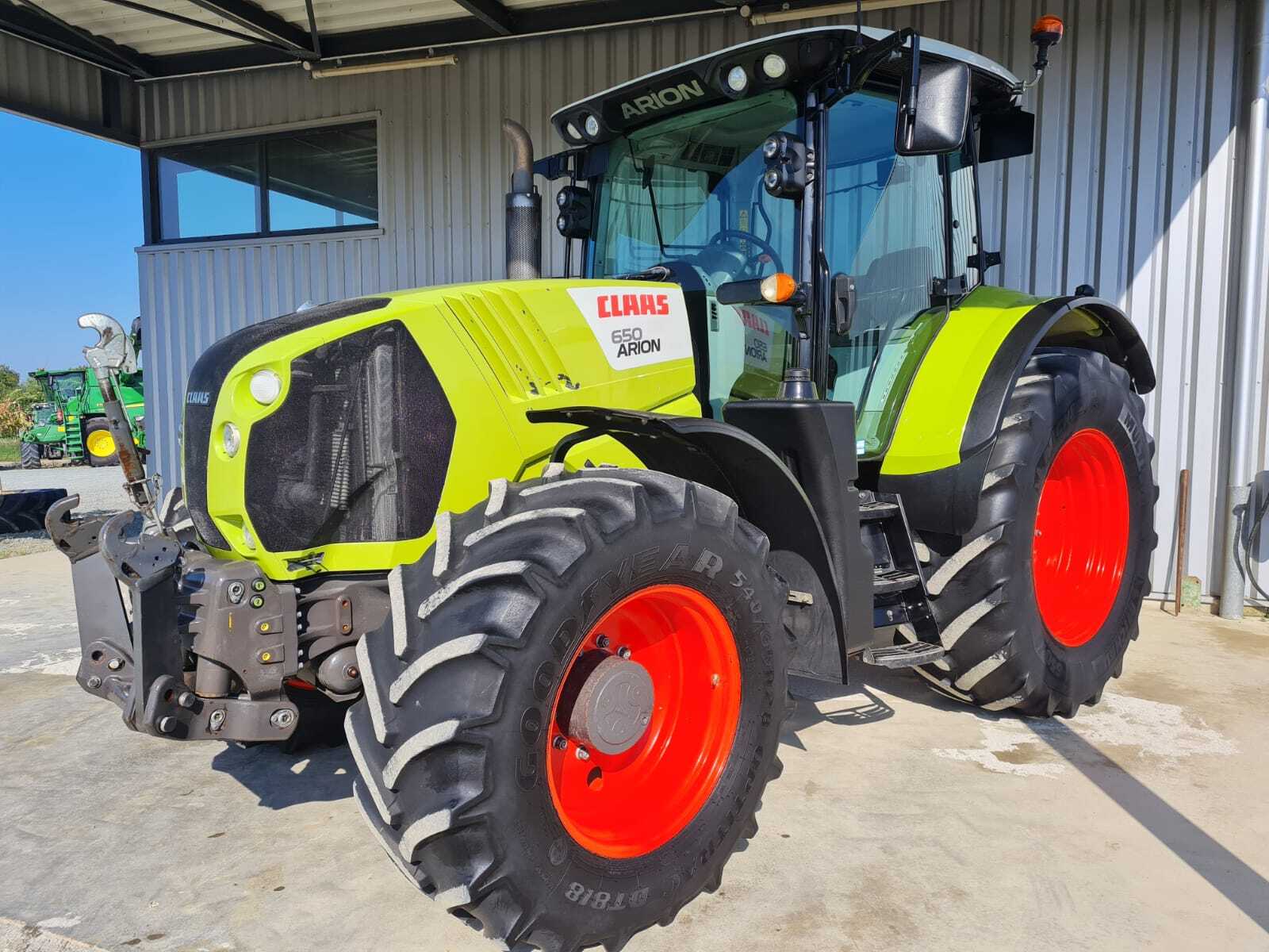 CLAAS ARION 650 CEBIS