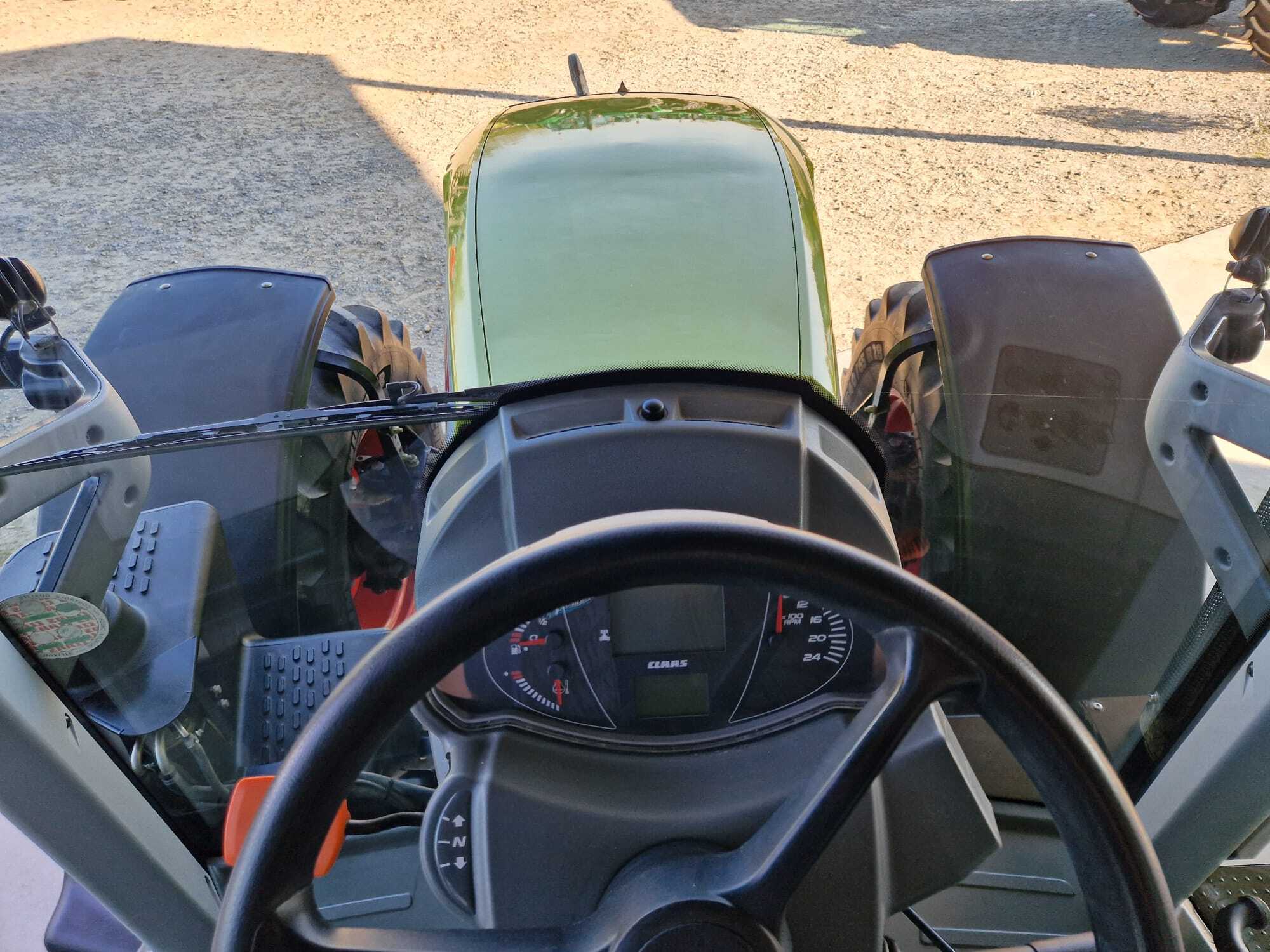 CLAAS ARION 650 CMATIC