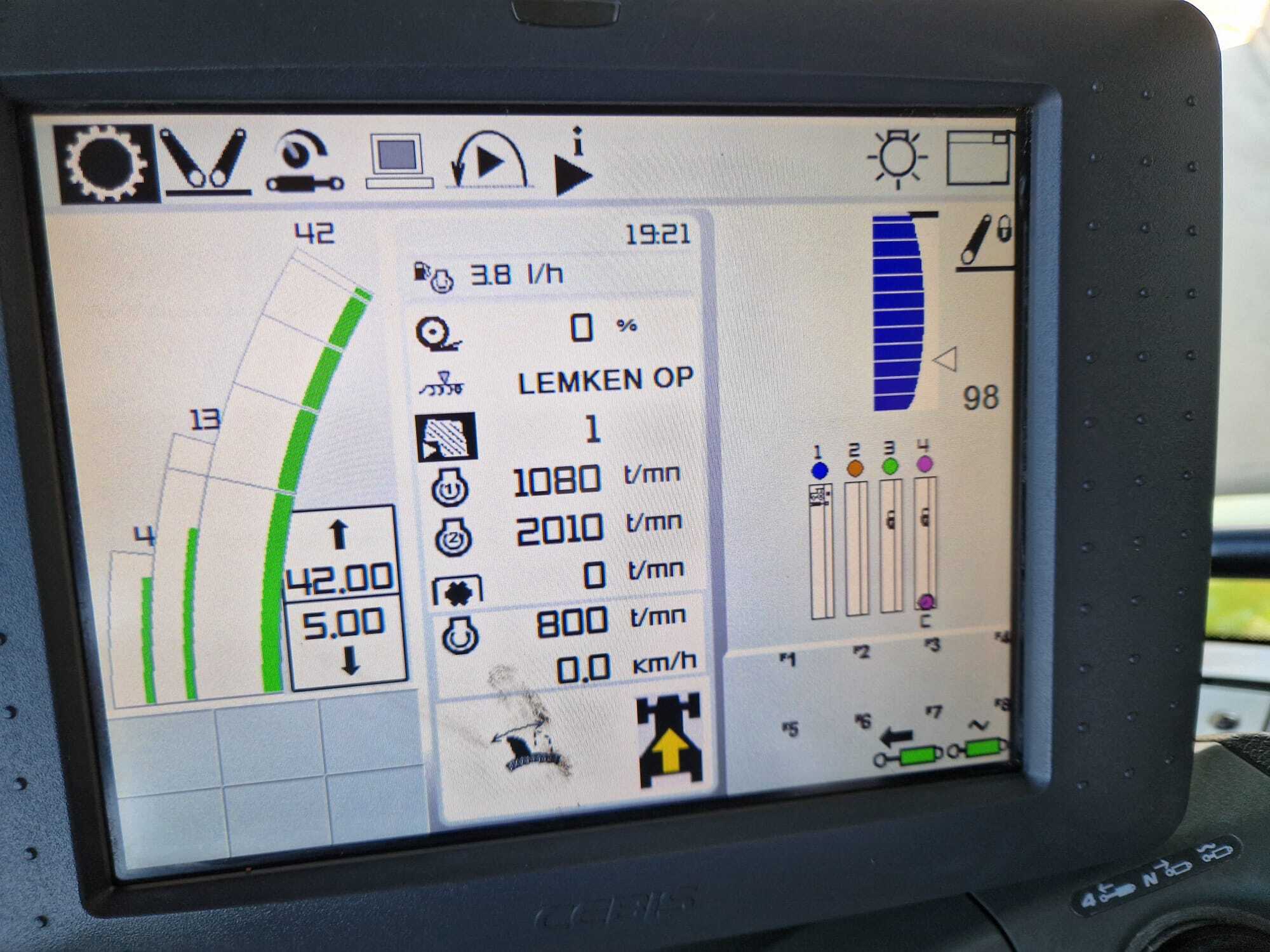 CLAAS ARION 650 CMATIC