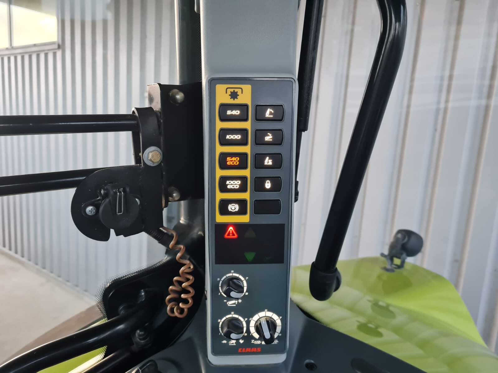 CLAAS ARION 650 CMATIC