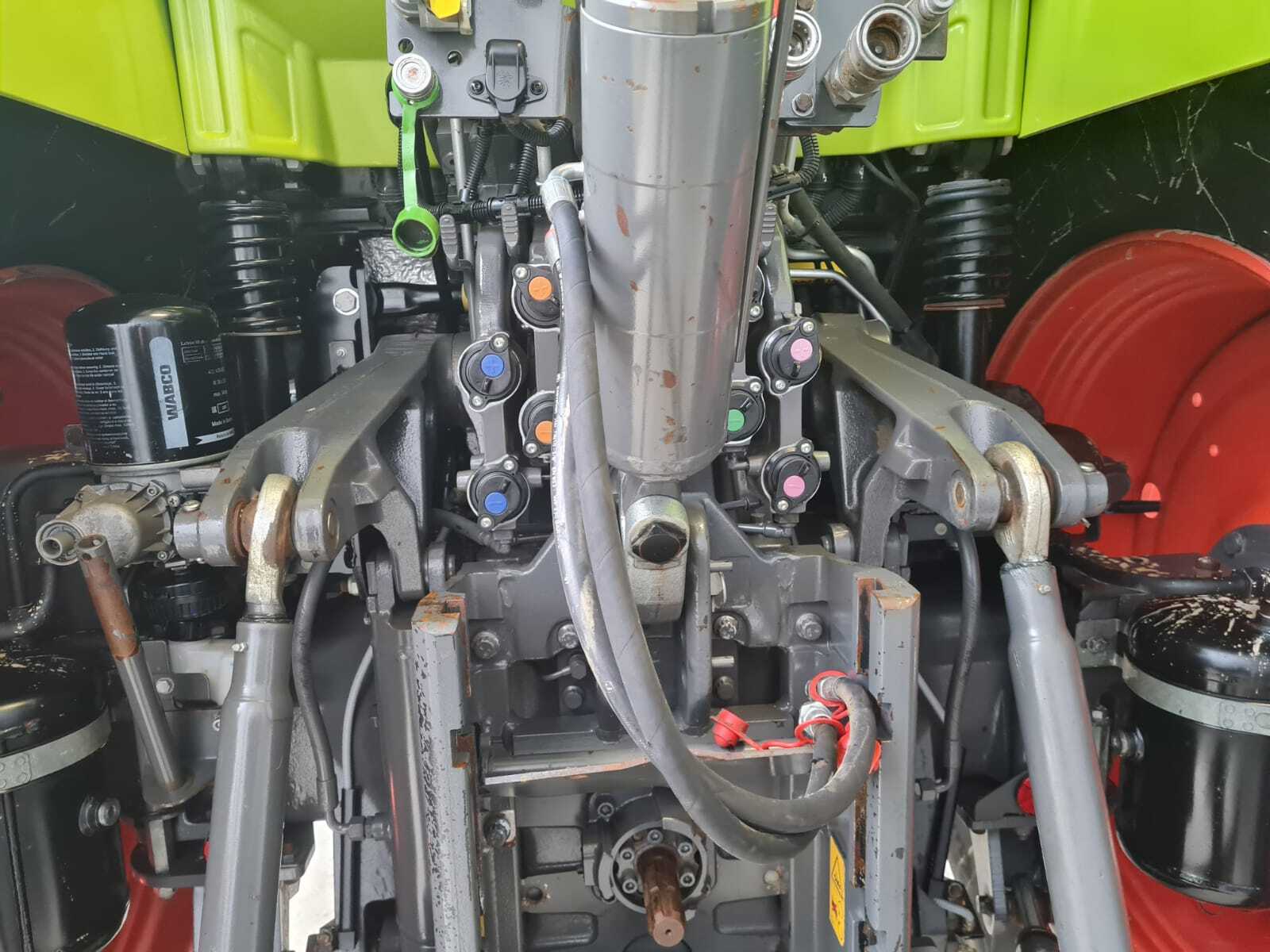 CLAAS ARION 650 CMATIC