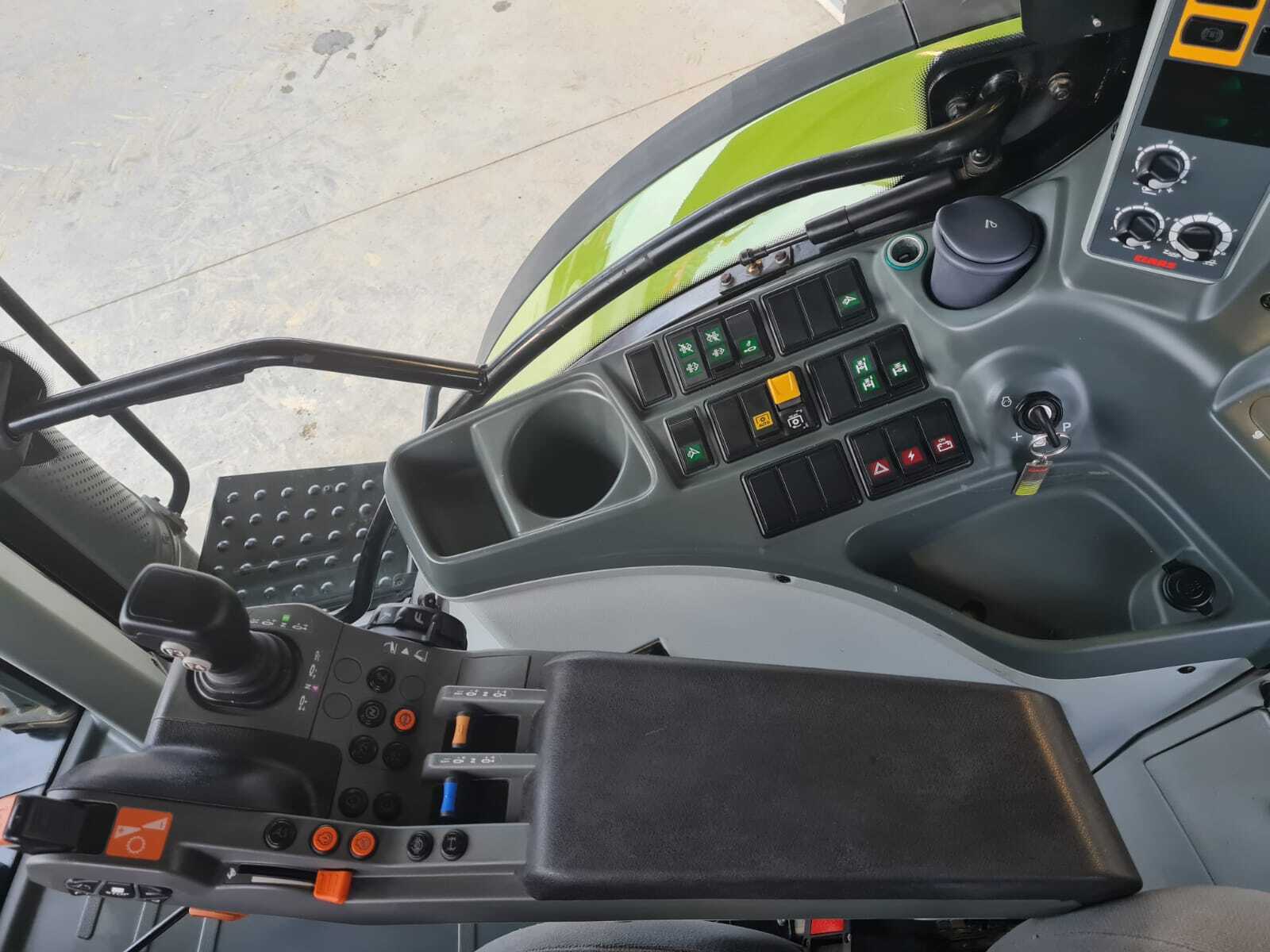 CLAAS ARION 650 CMATIC