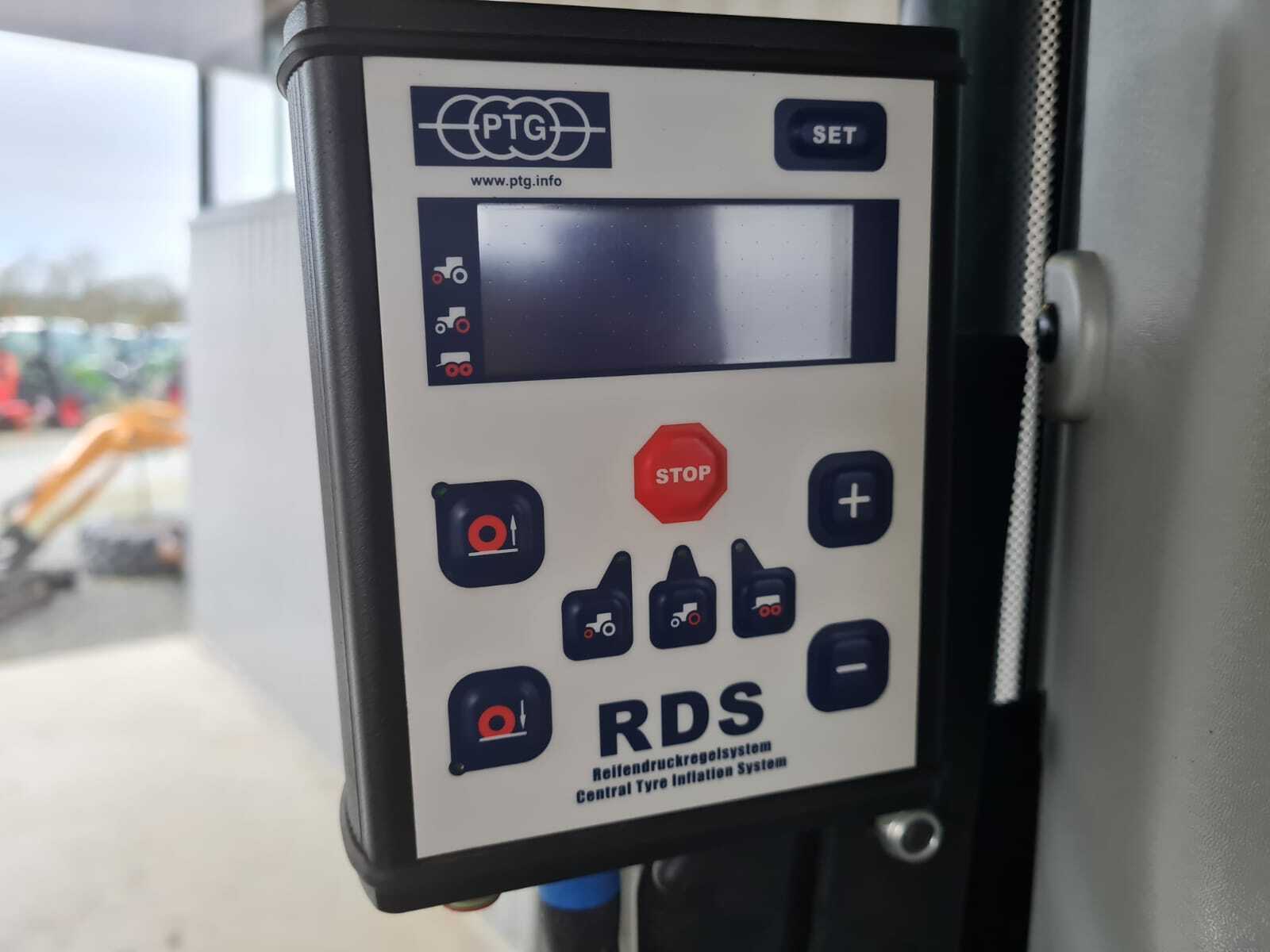 CLAAS ARION 650 CMATIC