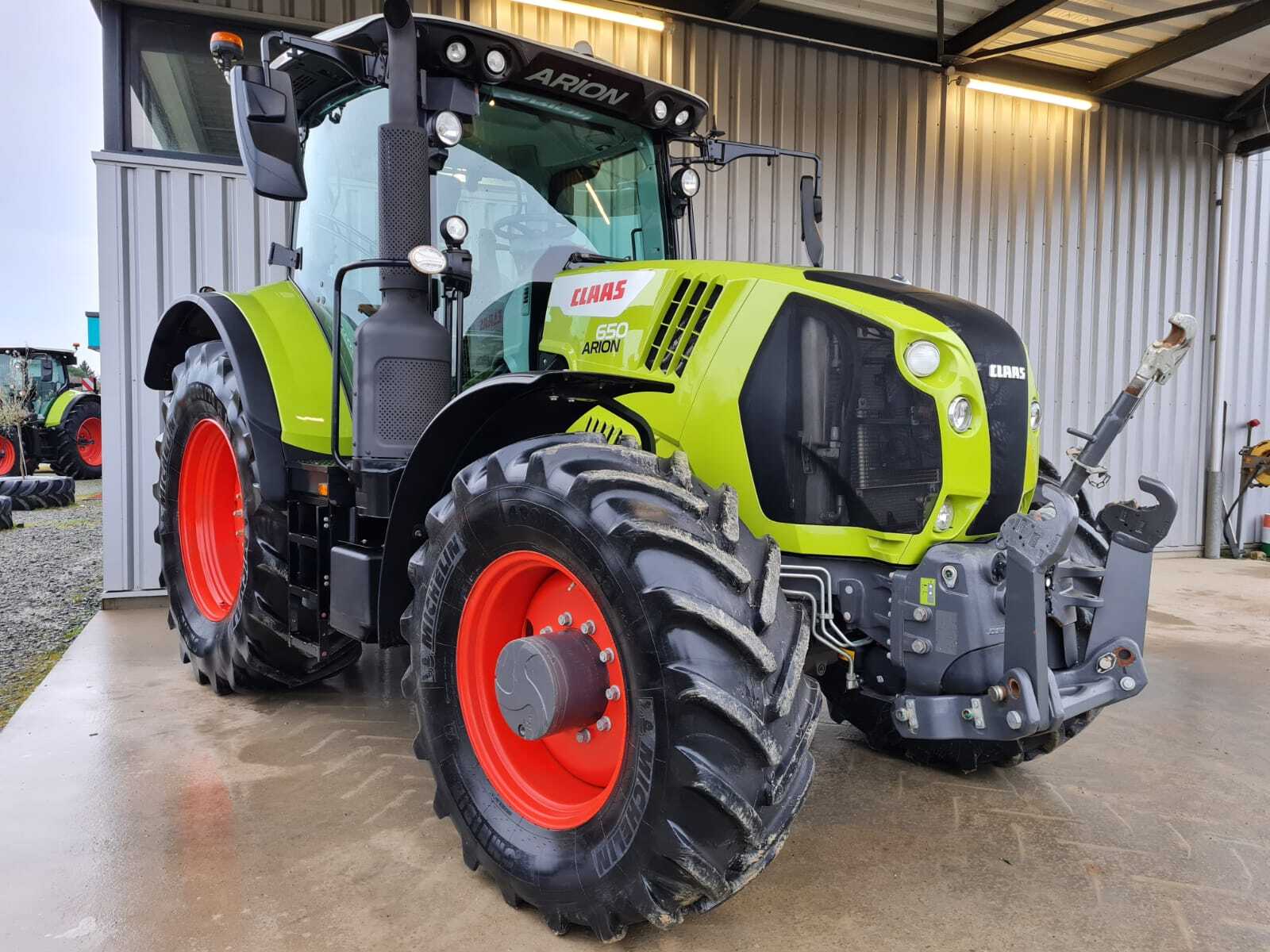 CLAAS ARION 650 CMATIC CEBIS