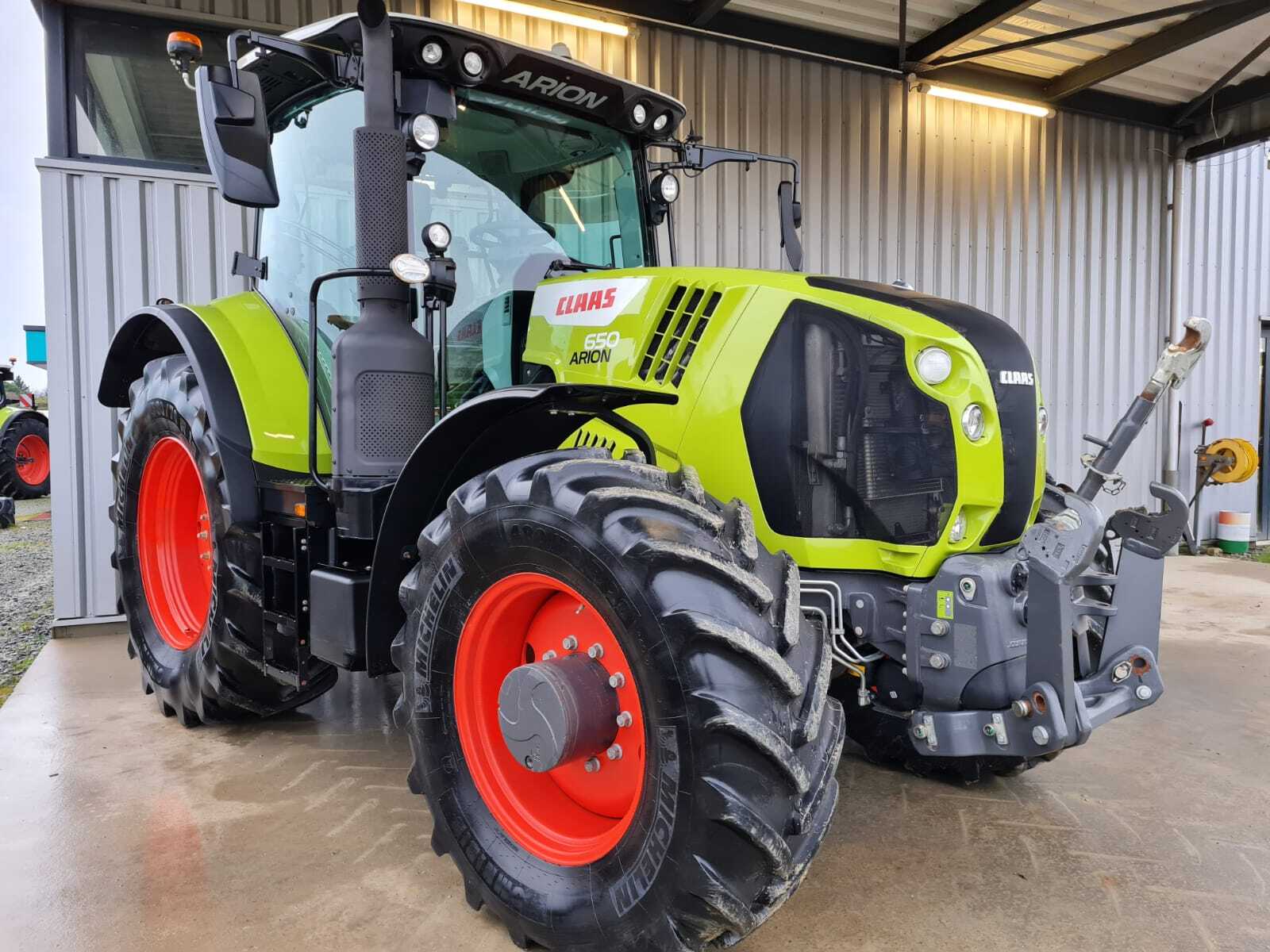 CLAAS ARION 650 CMATIC CEBIS