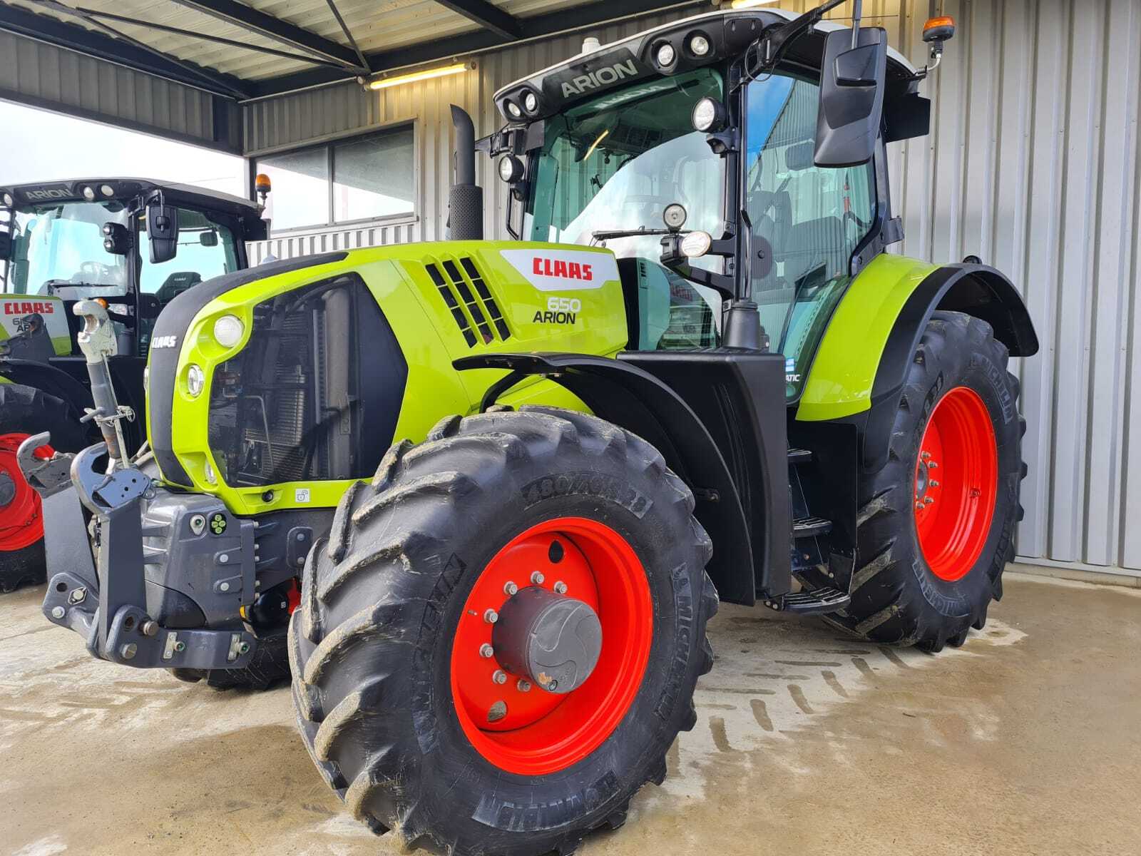 CLAAS ARION 650 CMATIC CEBIS