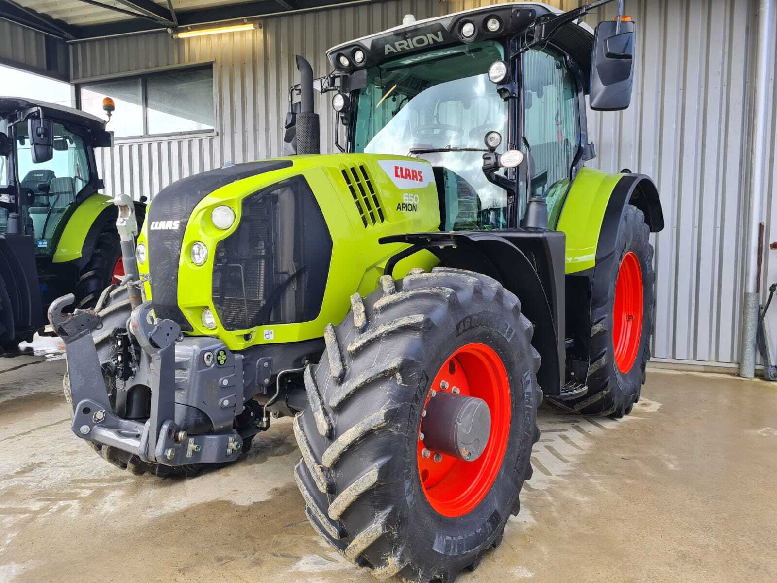 CLAAS ARION 650 CMATIC CEBIS
