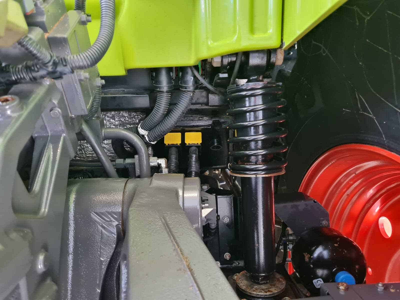 CLAAS ARION 650 CMATIC CEBIS