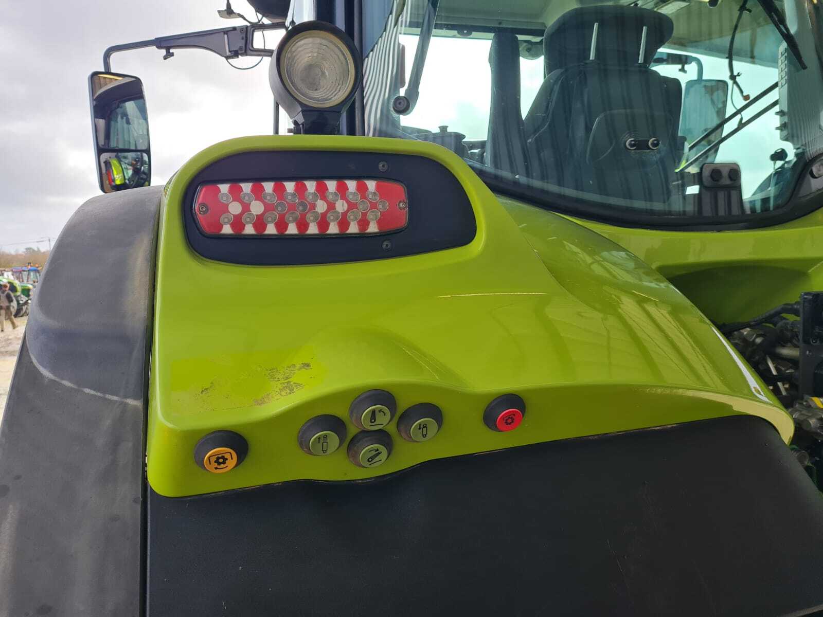 CLAAS ARION 650 CMATIC CEBIS