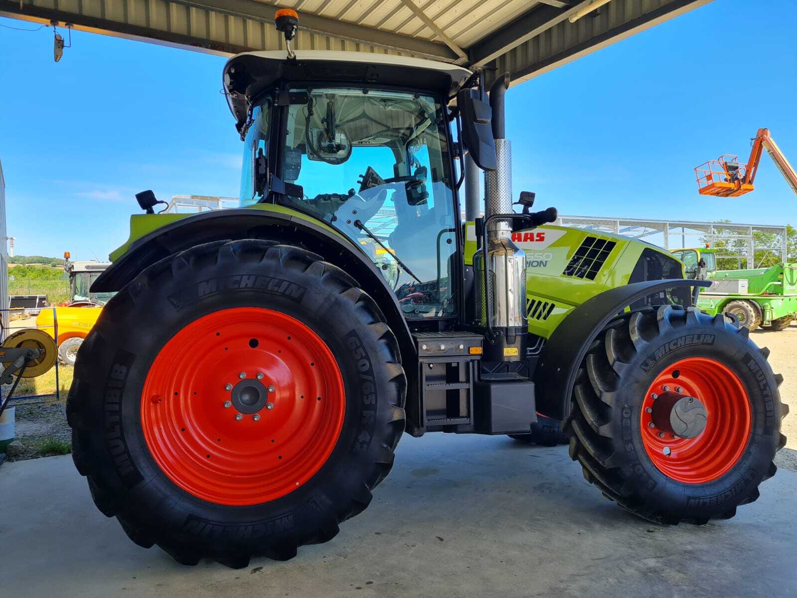 CLAAS ARION 650 CMATIC CEBIS