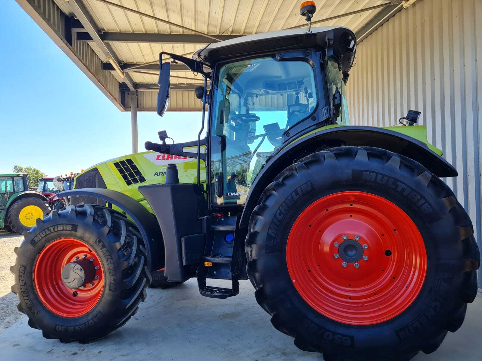 CLAAS ARION 650 CMATIC CEBIS