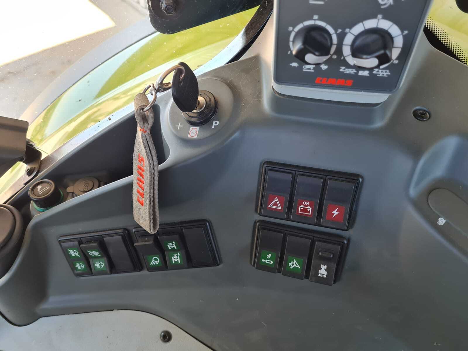 CLAAS ARION 650 CMATIC CEBIS