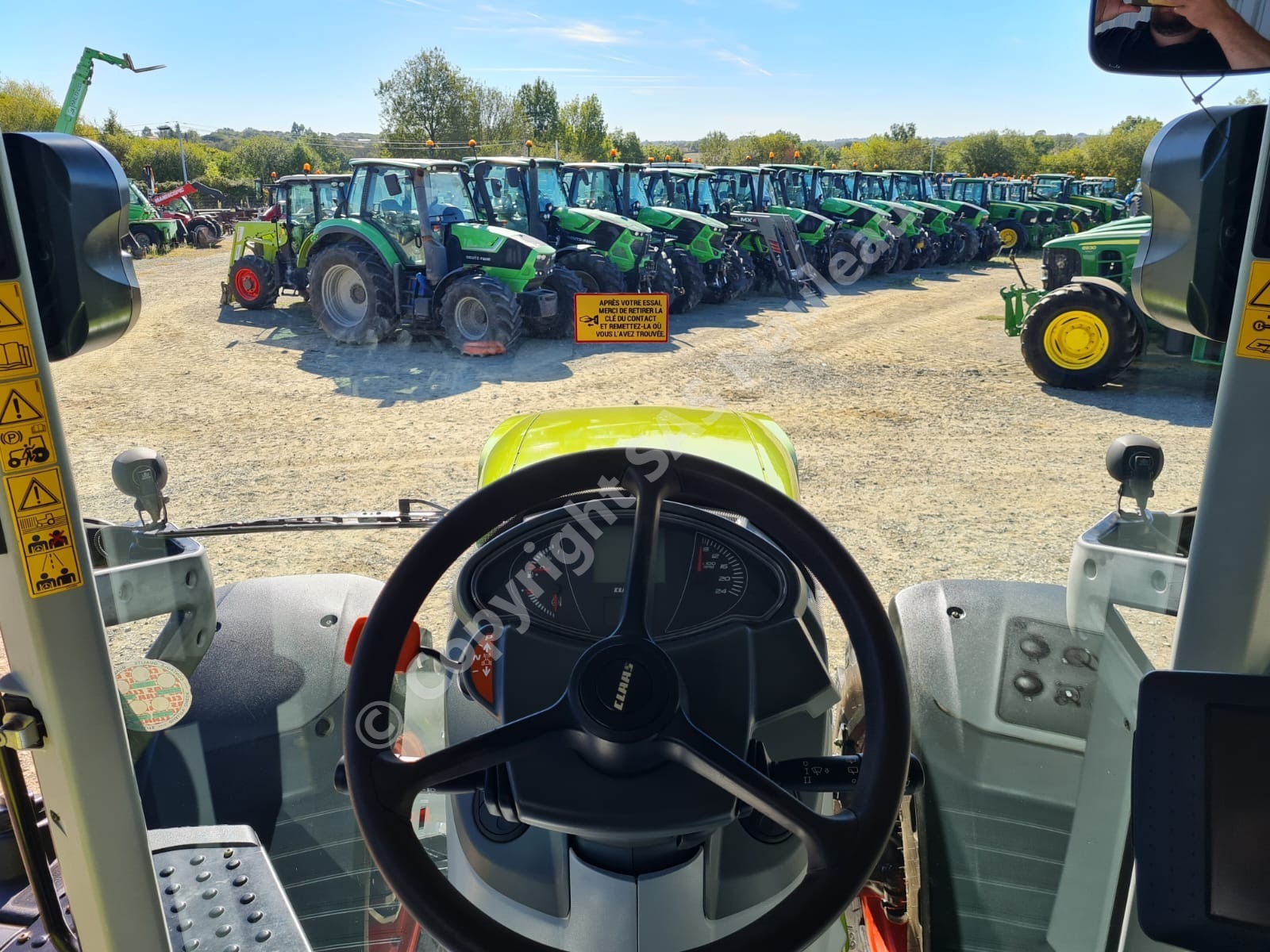 CLAAS AXION 800