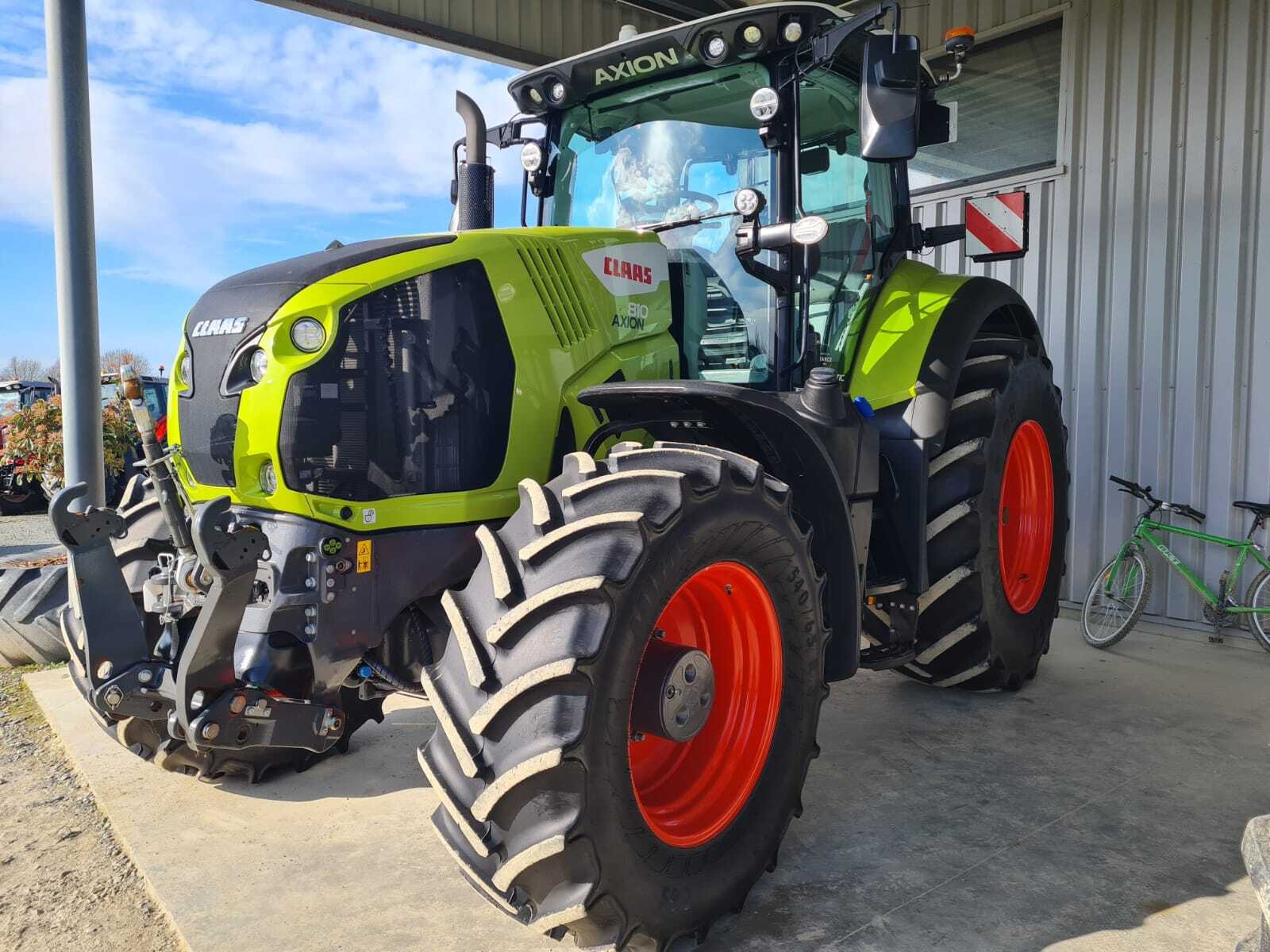 CLAAS AXION 810 CMATIC CEBIS