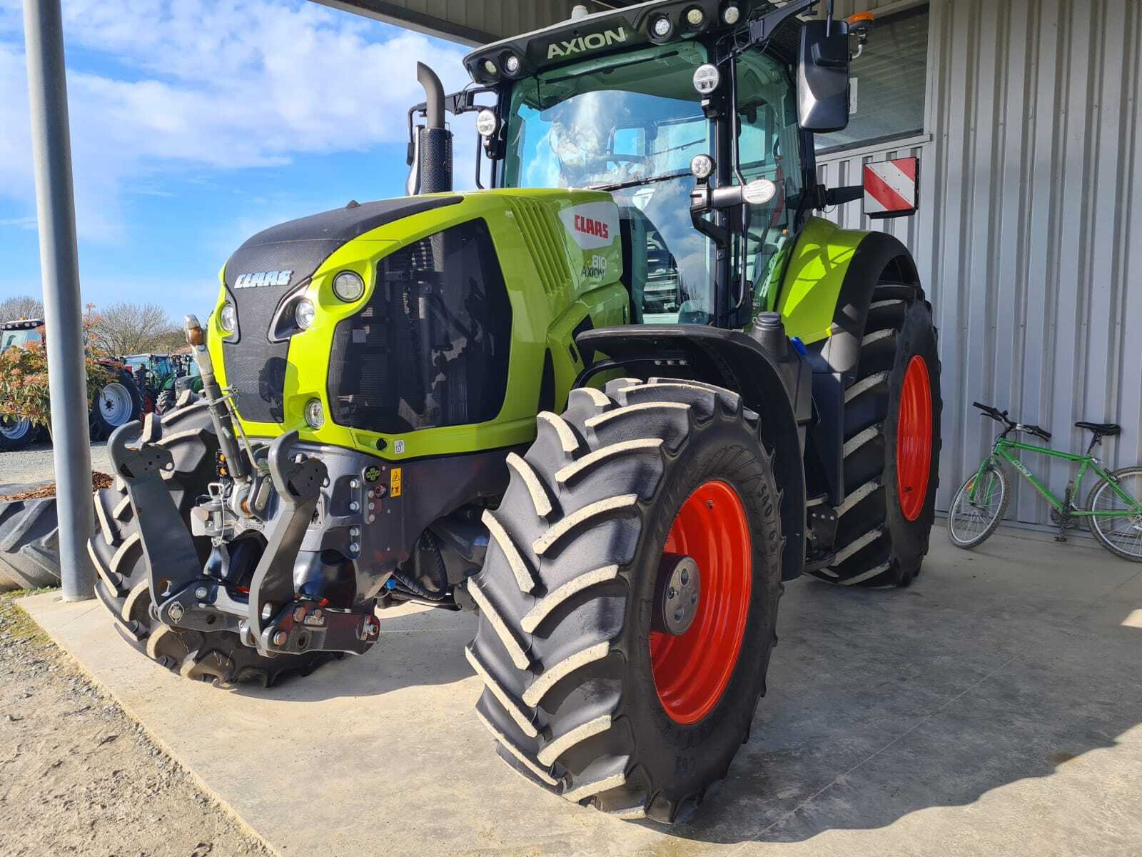 CLAAS AXION 810 CMATIC CEBIS