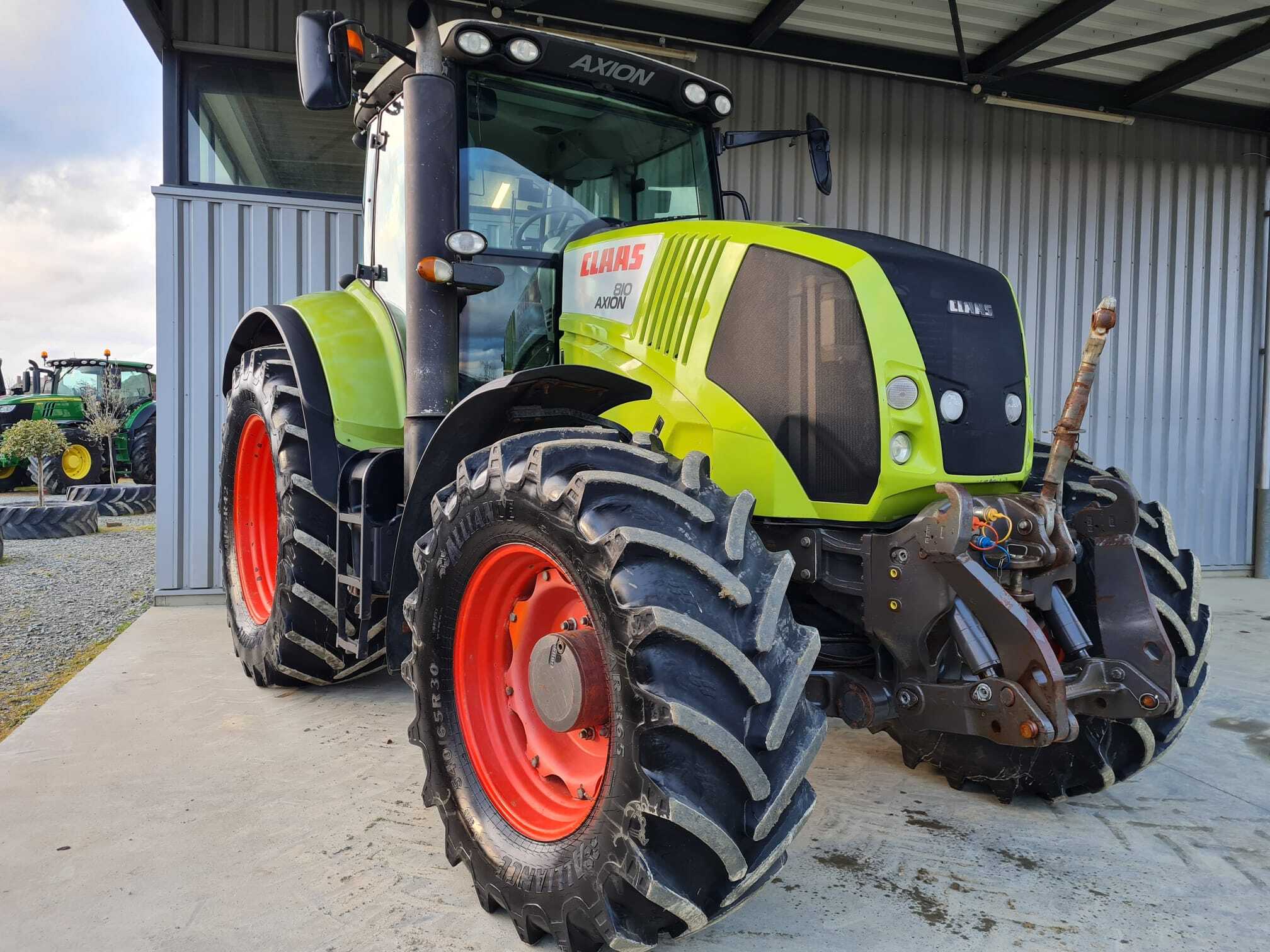 CLAAS AXION 810 CIS
