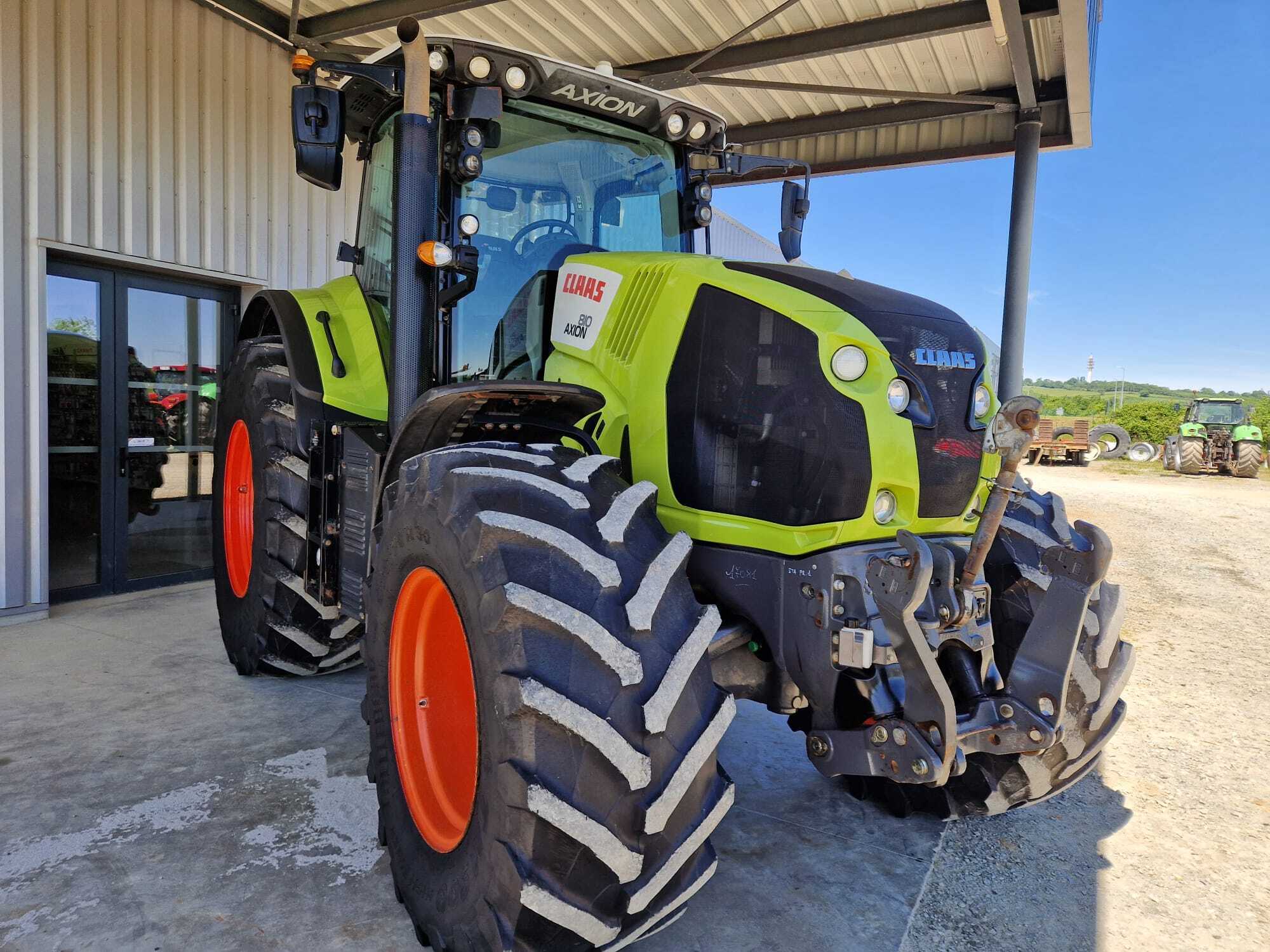 CLAAS AXION 810 CMATIC