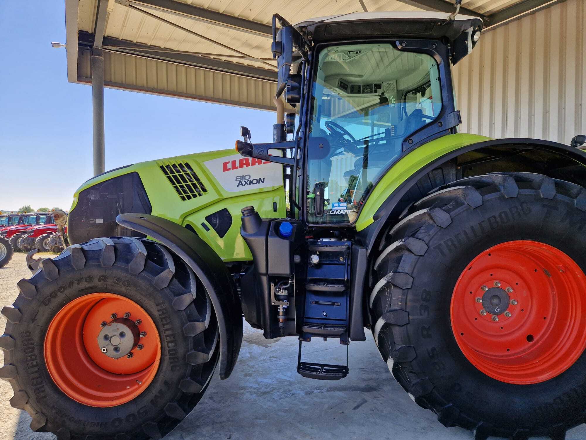 CLAAS AXION 810 CMATIC