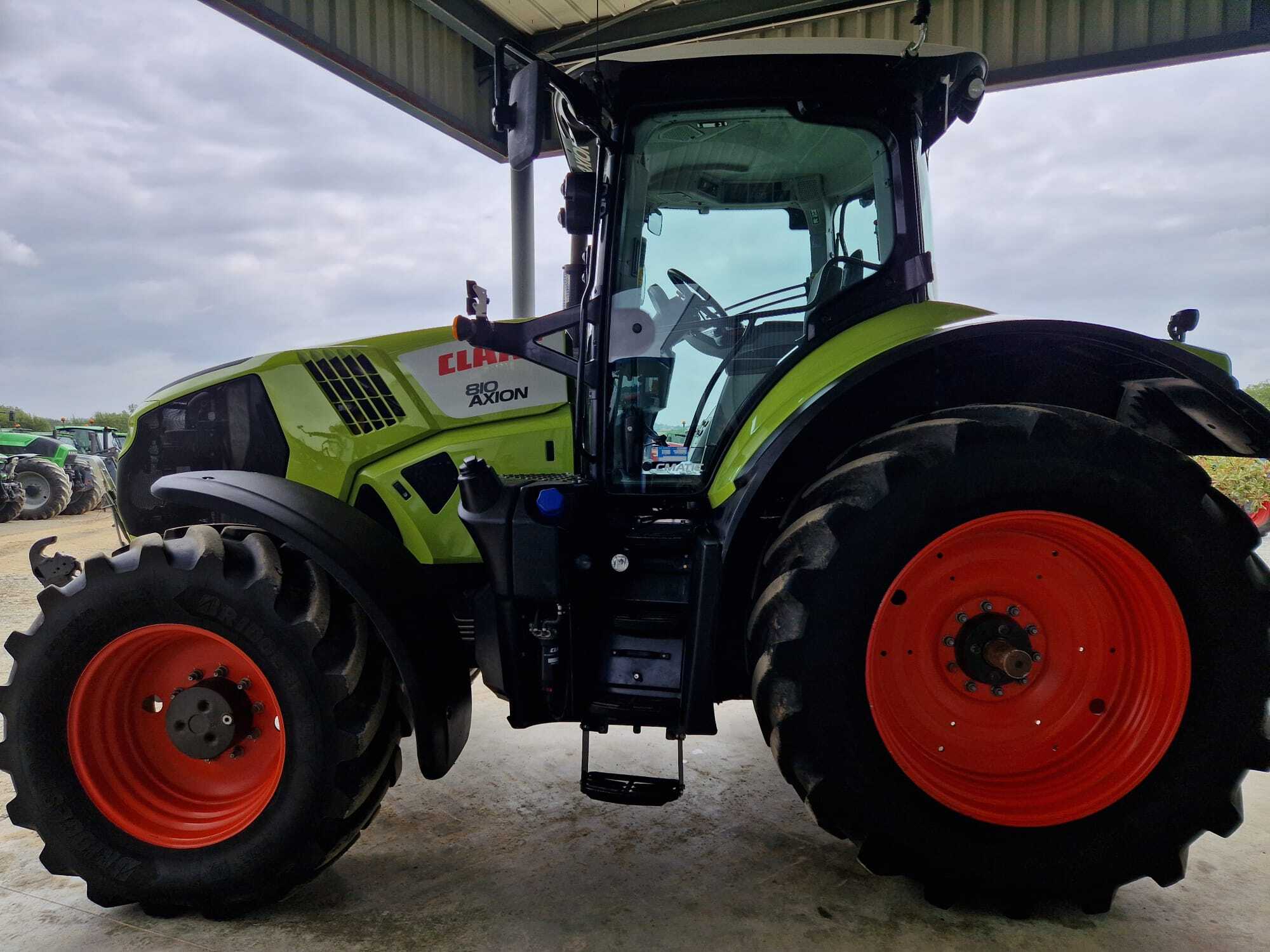 CLAAS AXION 810 CMATIC CEBIS