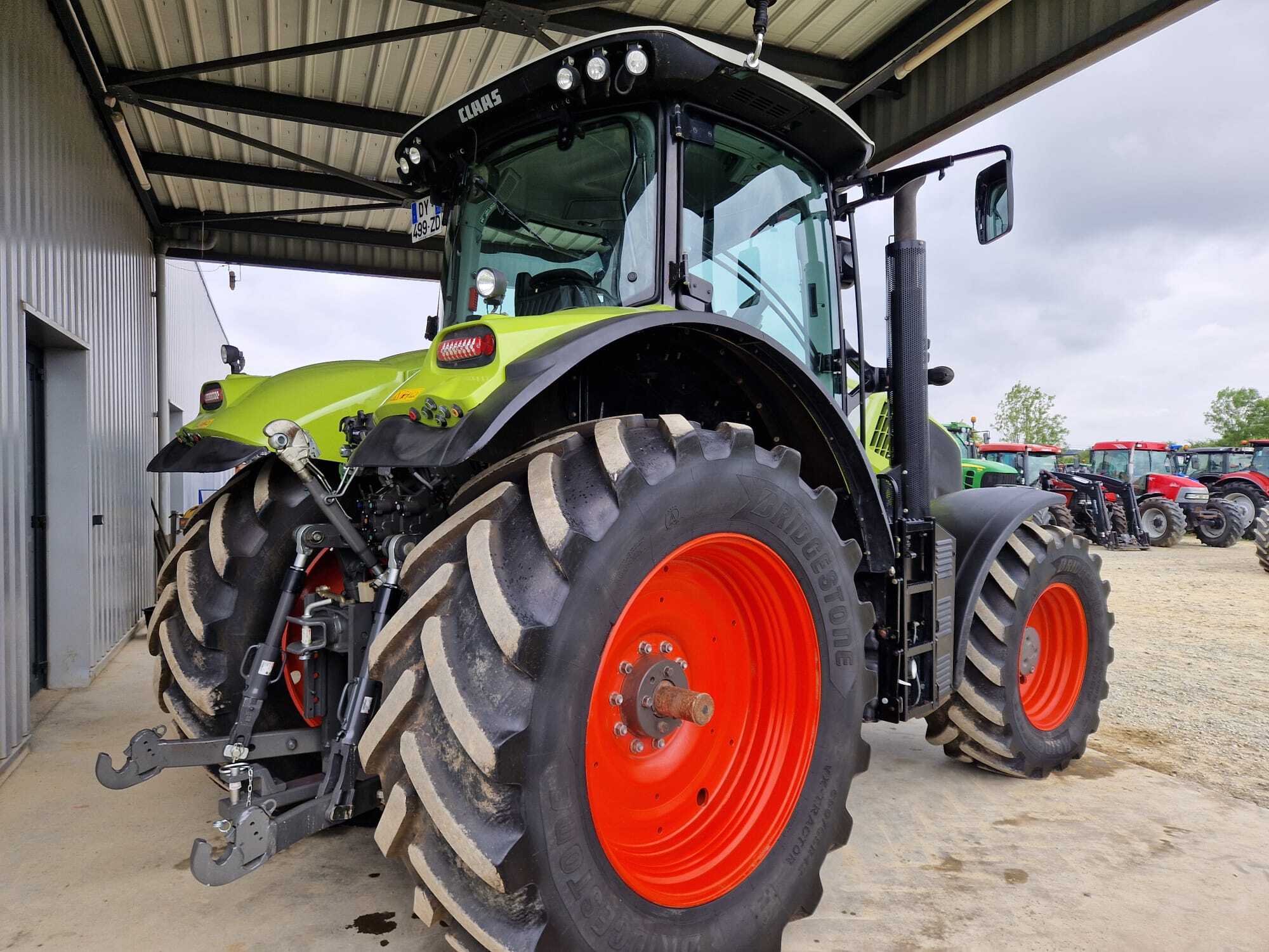 CLAAS AXION 810 CMATIC CEBIS